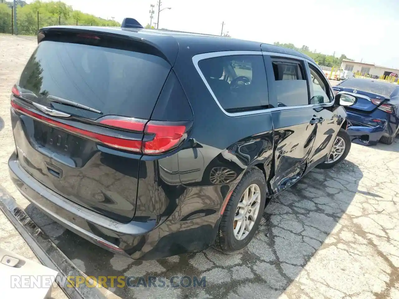 3 Photograph of a damaged car 2C4RC1BG2RR148684 CHRYSLER PACIFICA 2024