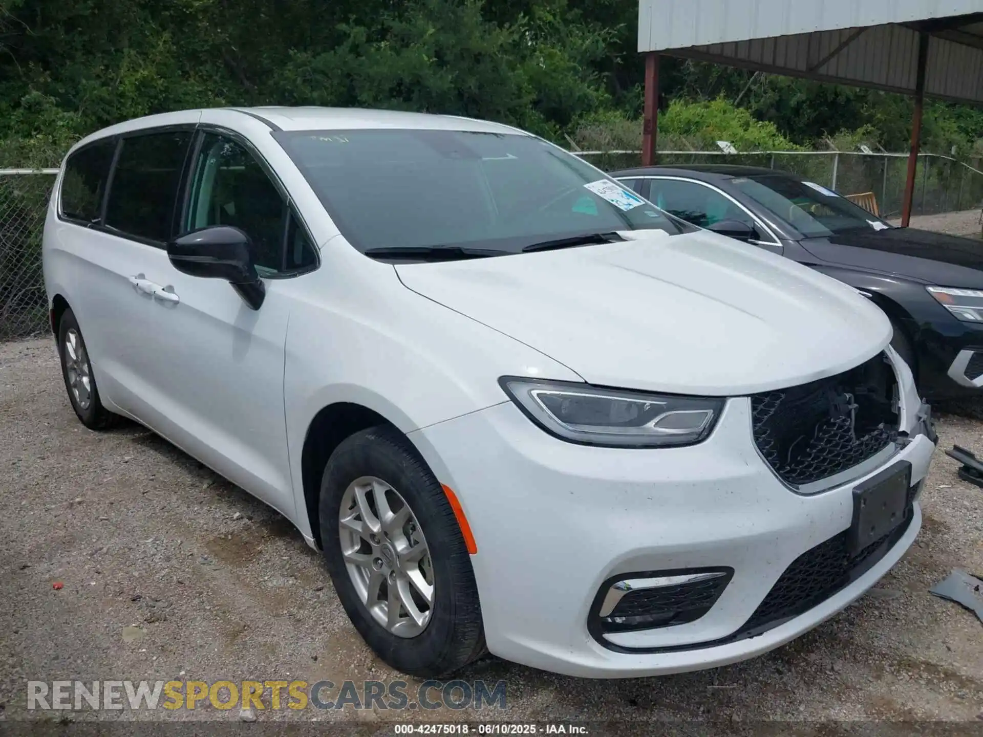 1 Photograph of a damaged car 2C4RC1BG2RR149902 CHRYSLER PACIFICA 2024