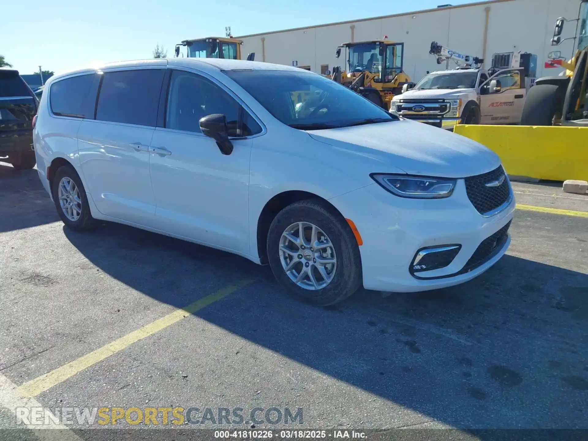 1 Фотография поврежденного автомобиля 2C4RC1BG3RR120019 CHRYSLER PACIFICA 2024