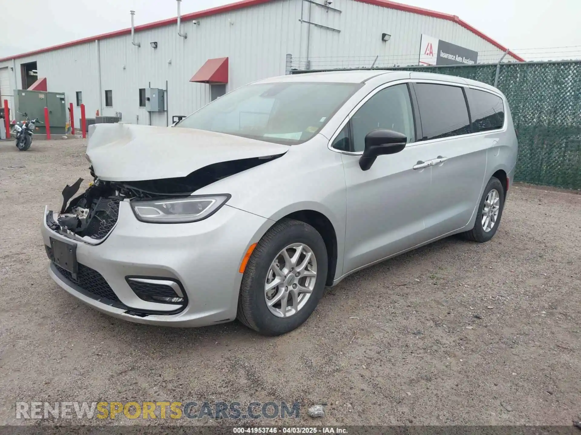 2 Photograph of a damaged car 2C4RC1BG3RR133286 CHRYSLER PACIFICA 2024