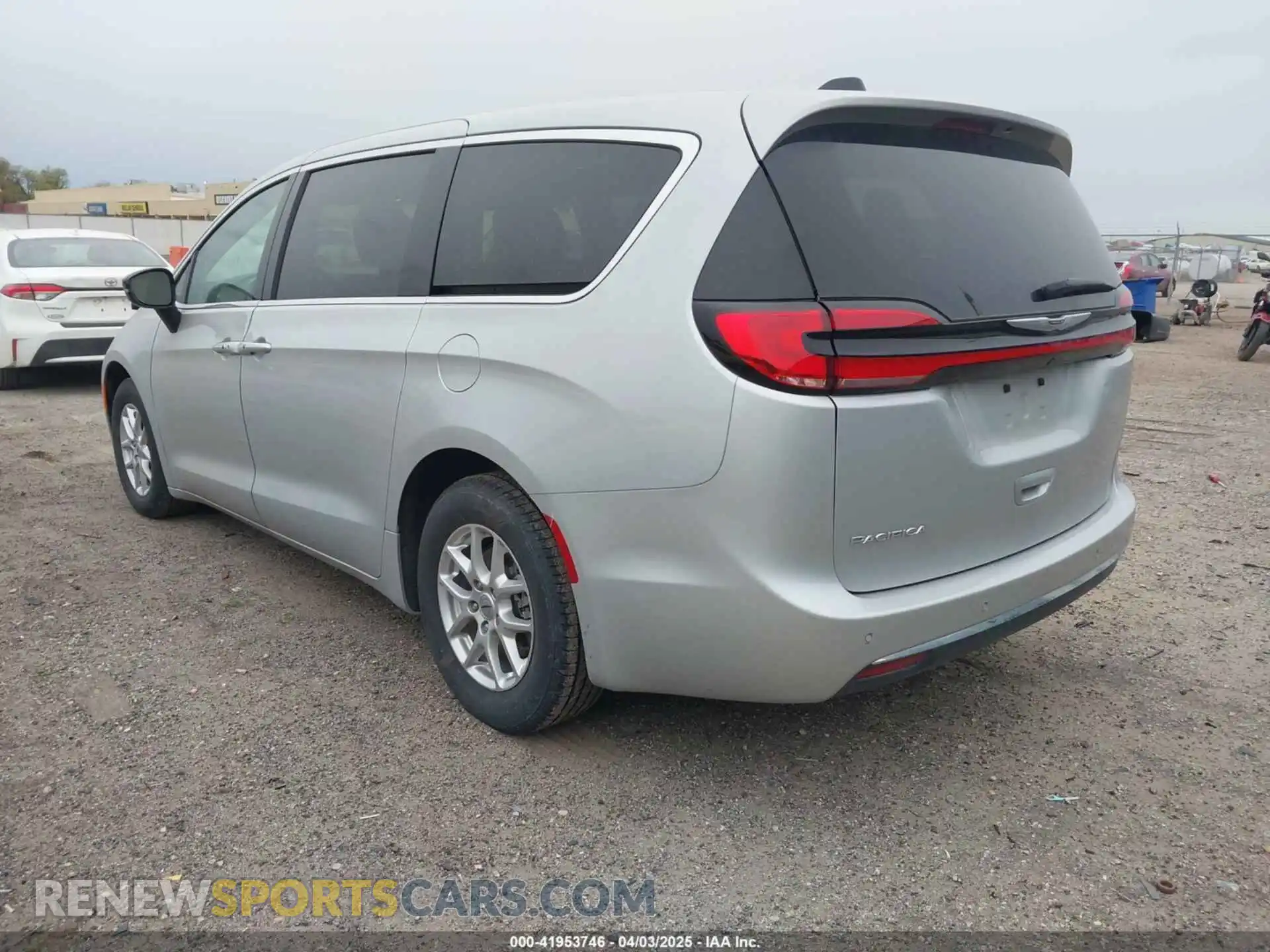 3 Photograph of a damaged car 2C4RC1BG3RR133286 CHRYSLER PACIFICA 2024
