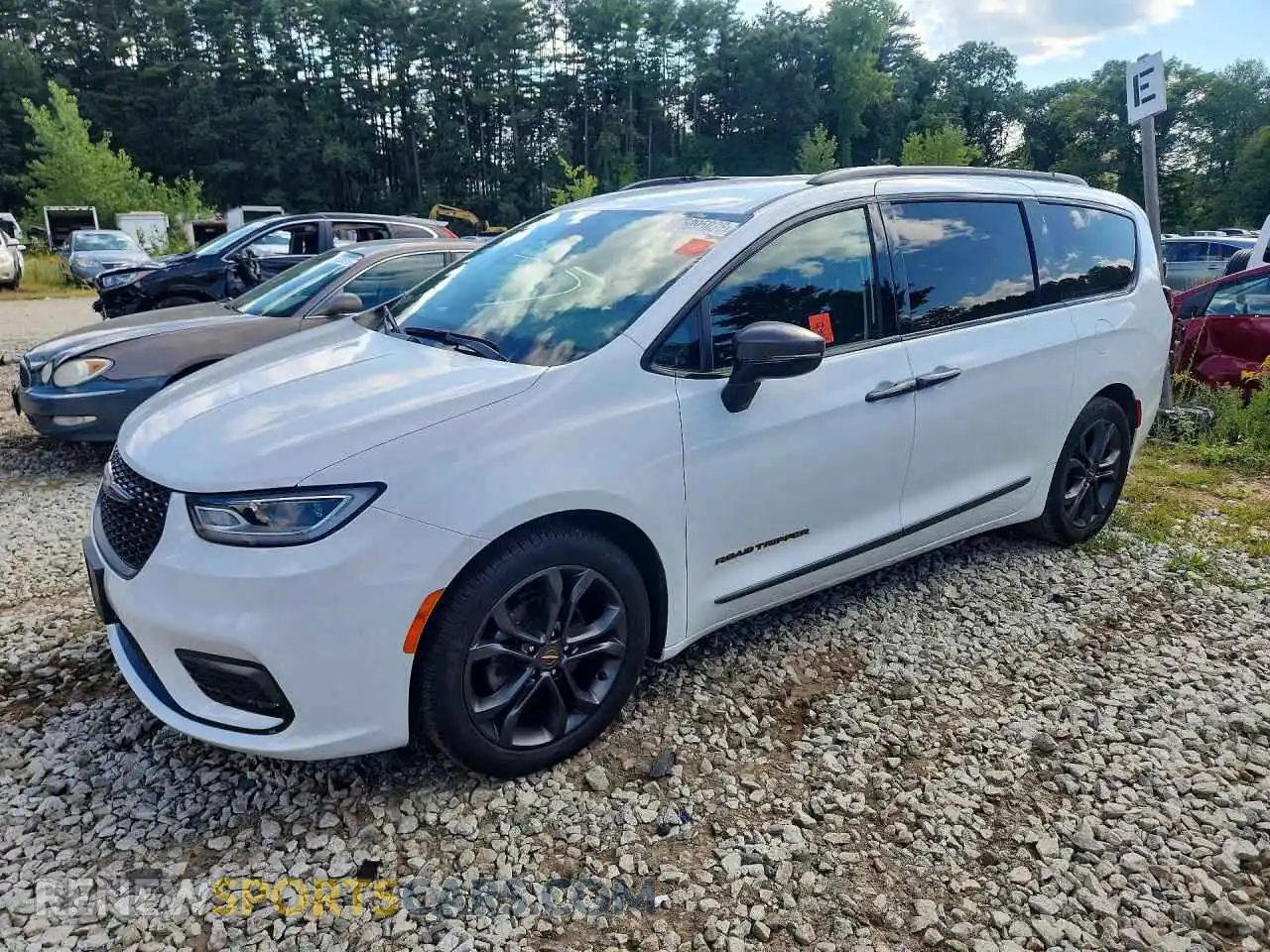 1 Фотография поврежденного автомобиля 2C4RC1BG3RR133594 CHRYSLER PACIFICA 2024