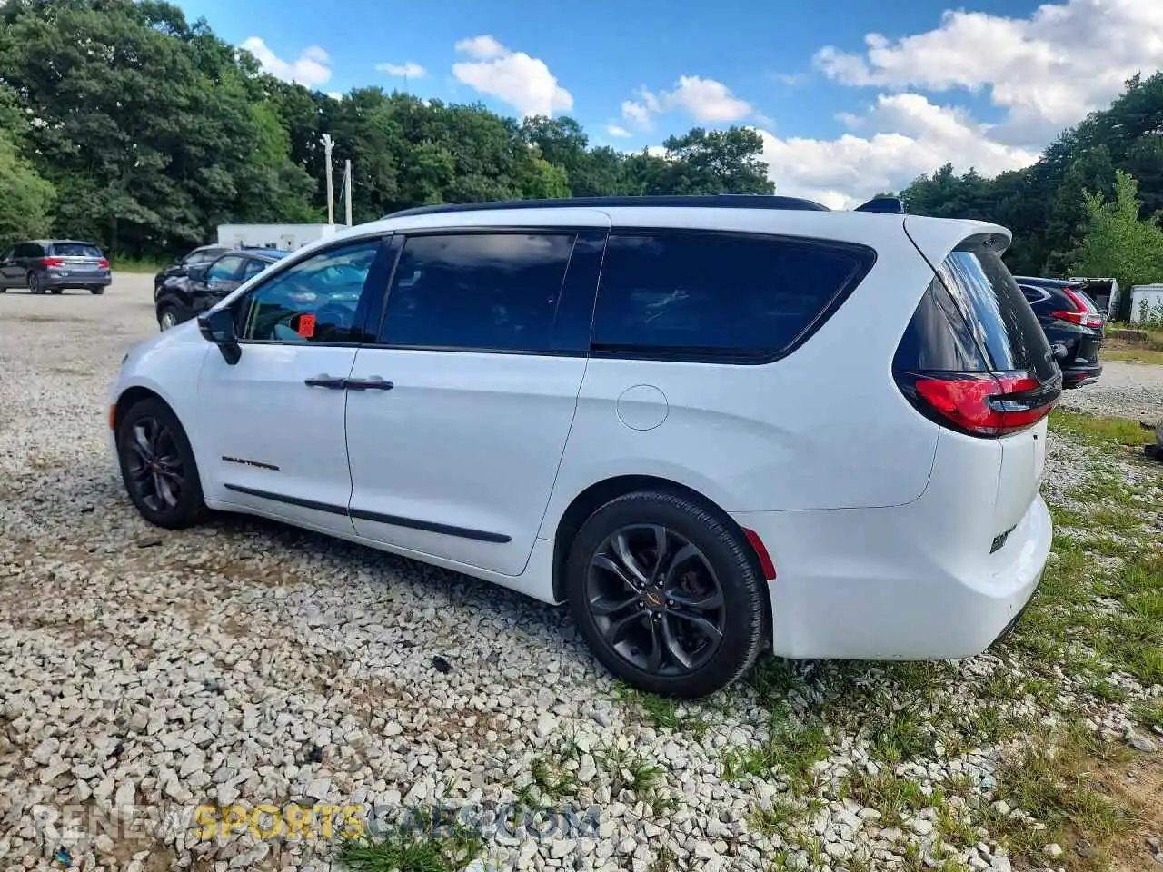 2 Фотография поврежденного автомобиля 2C4RC1BG3RR133594 CHRYSLER PACIFICA 2024