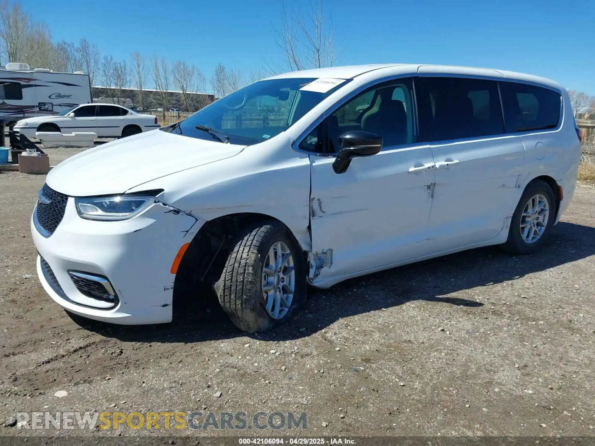 2 Photograph of a damaged car 2C4RC1BG4RR129831 CHRYSLER PACIFICA 2024