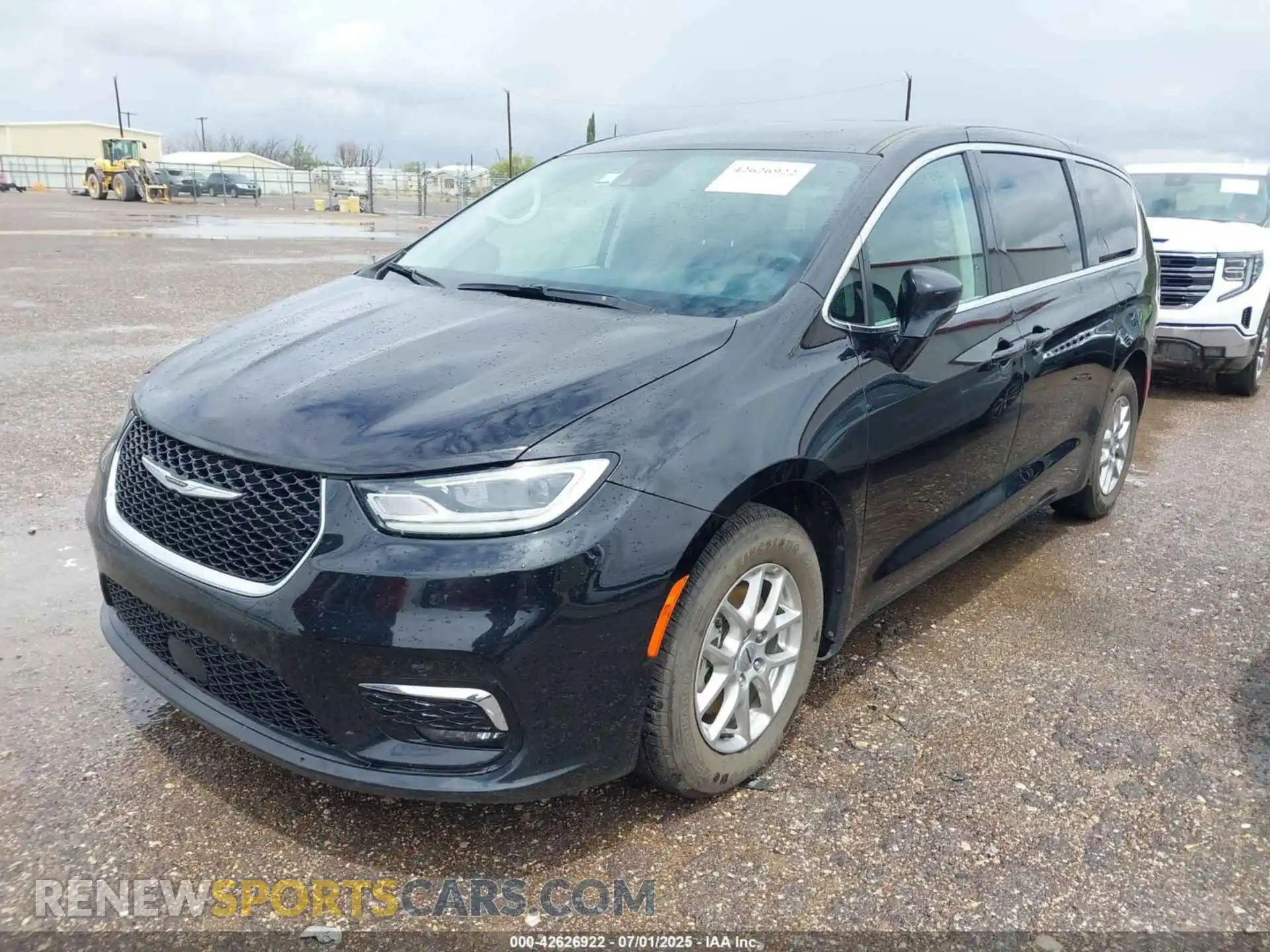 2 Photograph of a damaged car 2C4RC1BG4RR143521 CHRYSLER PACIFICA 2024