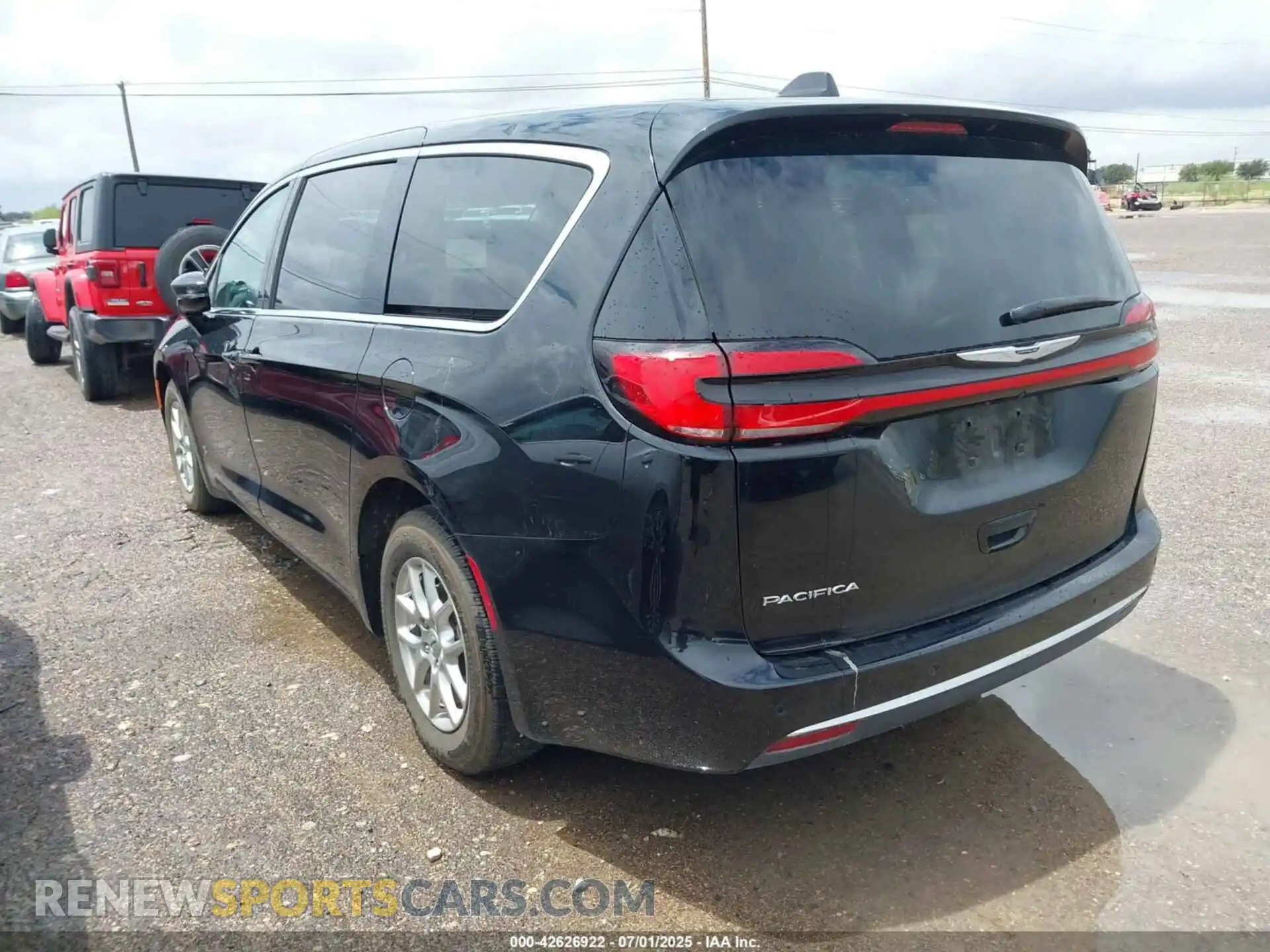 3 Photograph of a damaged car 2C4RC1BG4RR143521 CHRYSLER PACIFICA 2024