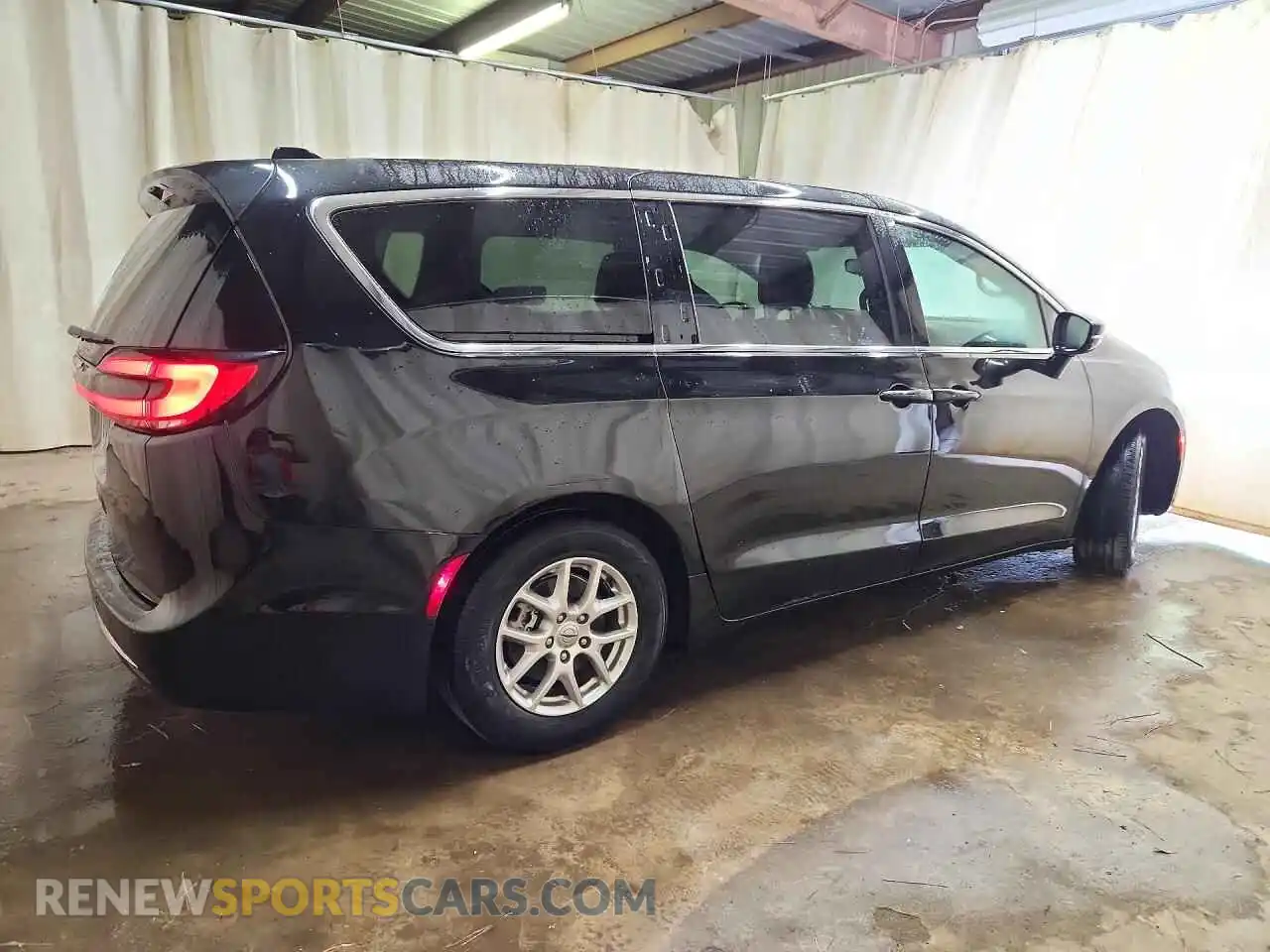 3 Фотография поврежденного автомобиля 2C4RC1BG4RR155300 CHRYSLER PACIFICA 2024