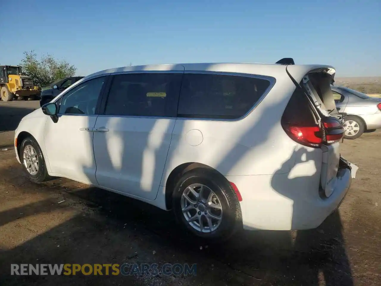 2 Photograph of a damaged car 2C4RC1BG5RR106395 CHRYSLER PACIFICA 2024