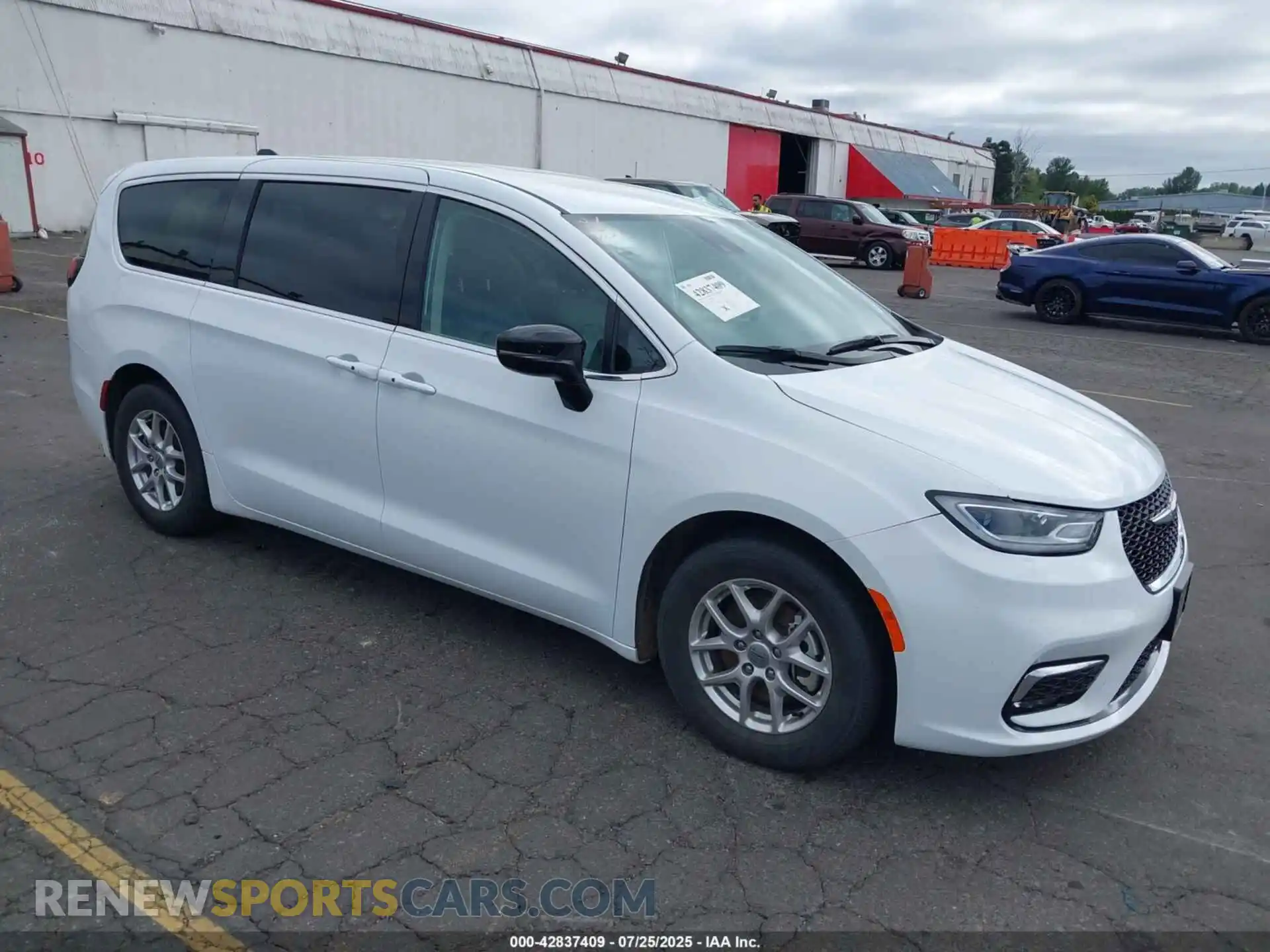 1 Photograph of a damaged car 2C4RC1BG5RR125951 CHRYSLER PACIFICA 2024