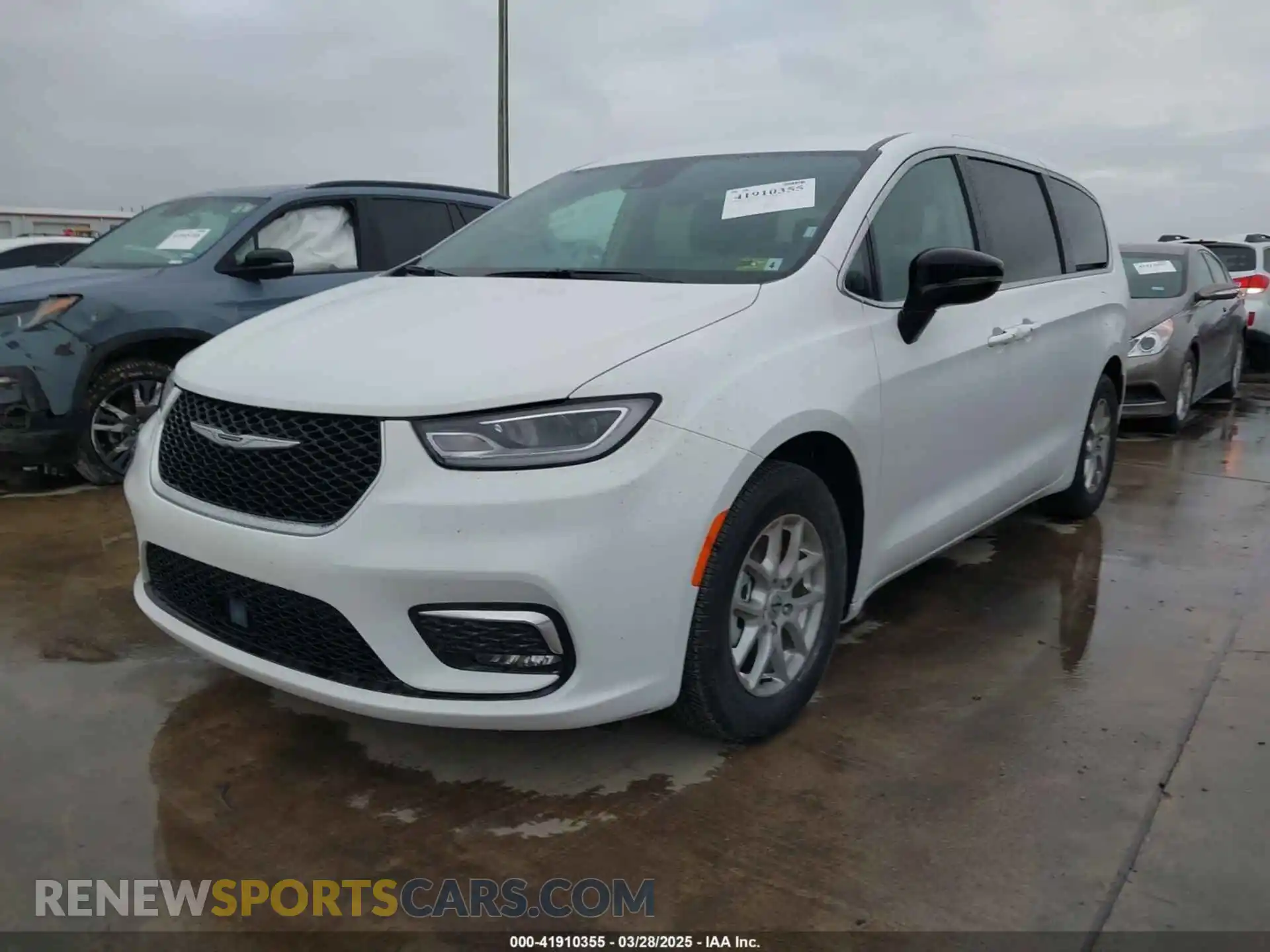 2 Photograph of a damaged car 2C4RC1BG5RR149022 CHRYSLER PACIFICA 2024