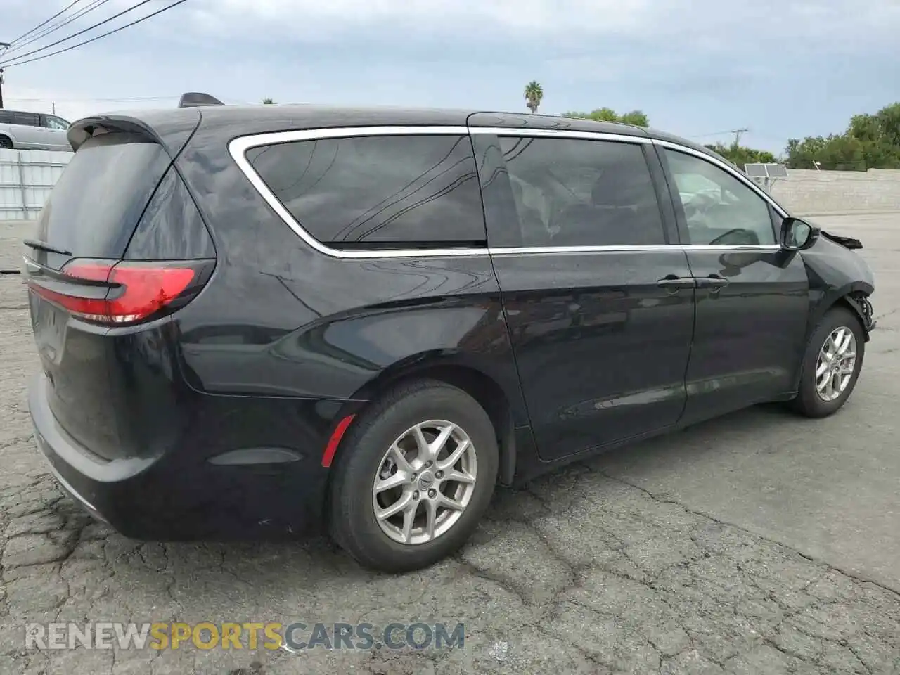 3 Photograph of a damaged car 2C4RC1BG5RR149456 CHRYSLER PACIFICA 2024