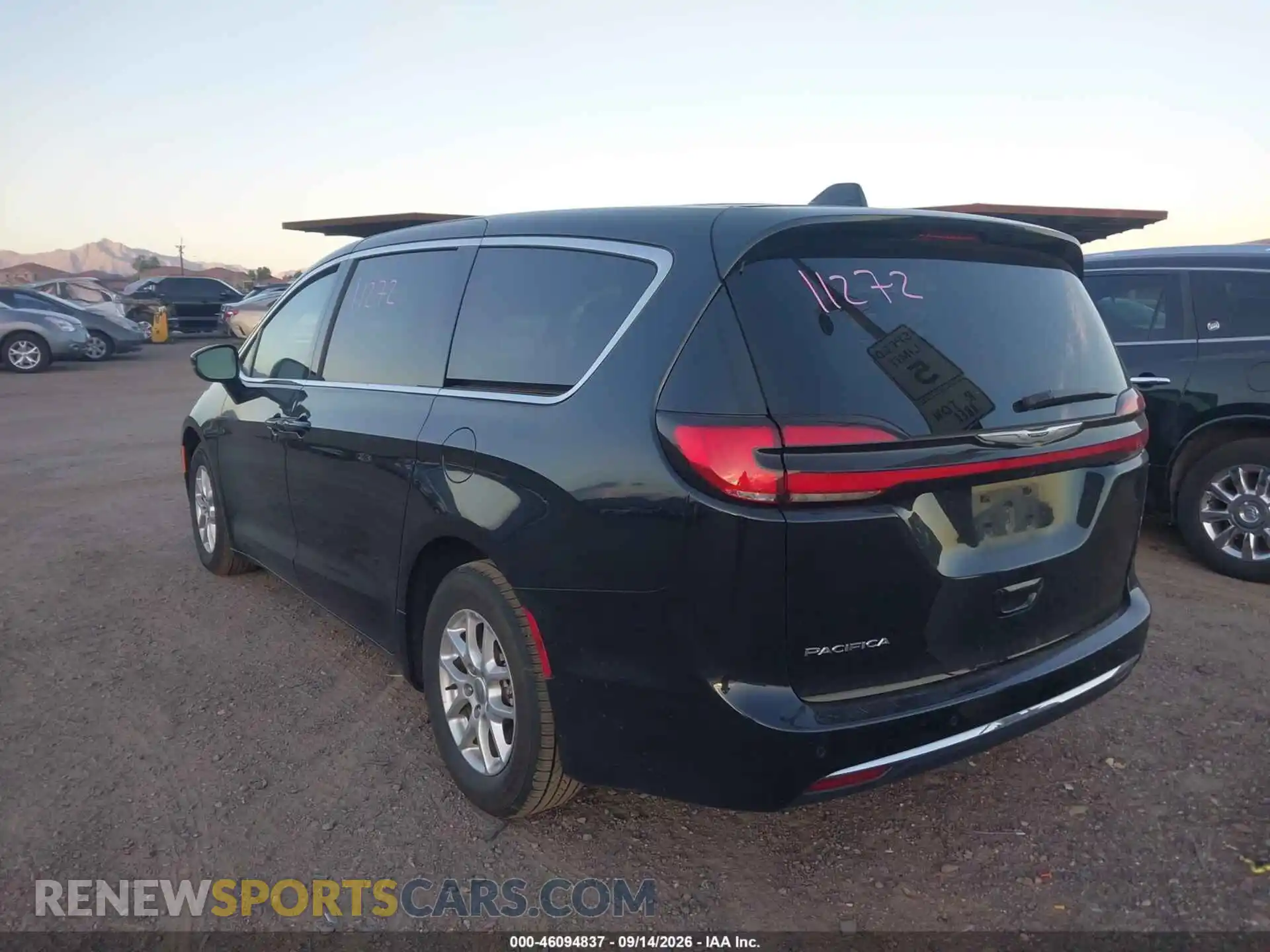 3 Фотография поврежденного автомобиля 2C4RC1BG6RR139745 CHRYSLER PACIFICA 2024