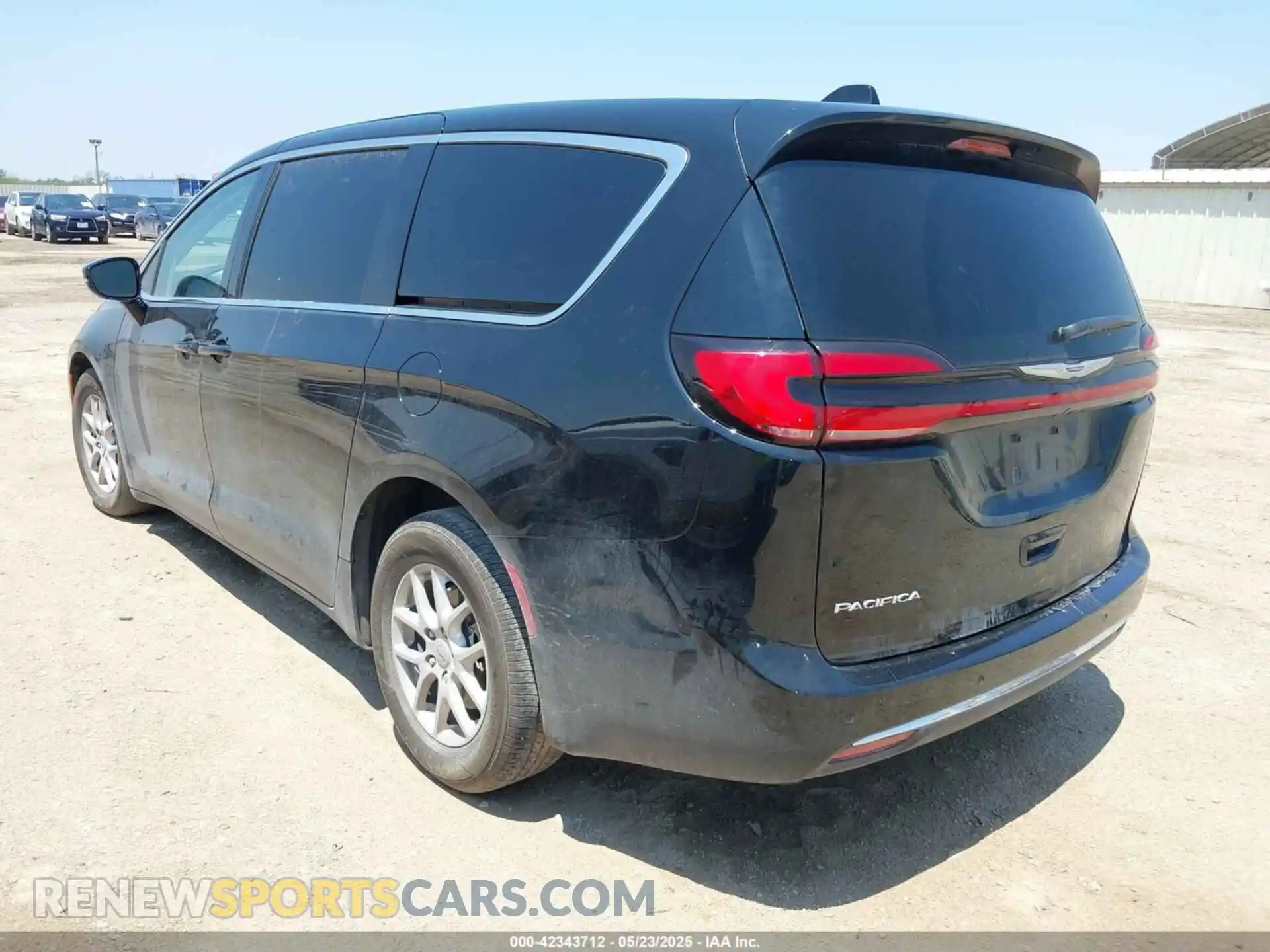3 Фотография поврежденного автомобиля 2C4RC1BG7RR136417 CHRYSLER PACIFICA 2024