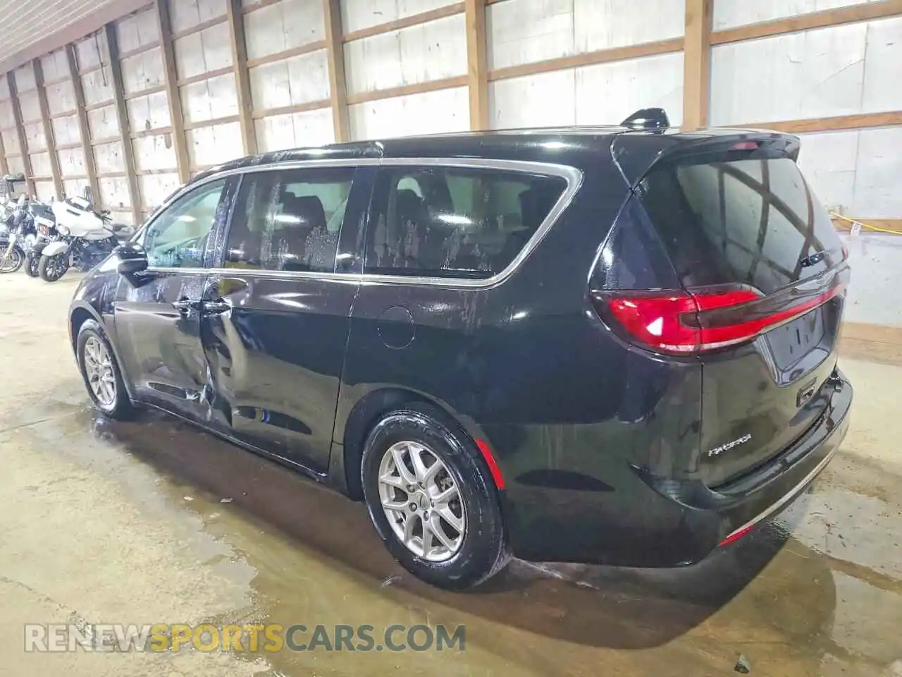 2 Photograph of a damaged car 2C4RC1BG7RR136465 CHRYSLER PACIFICA 2024