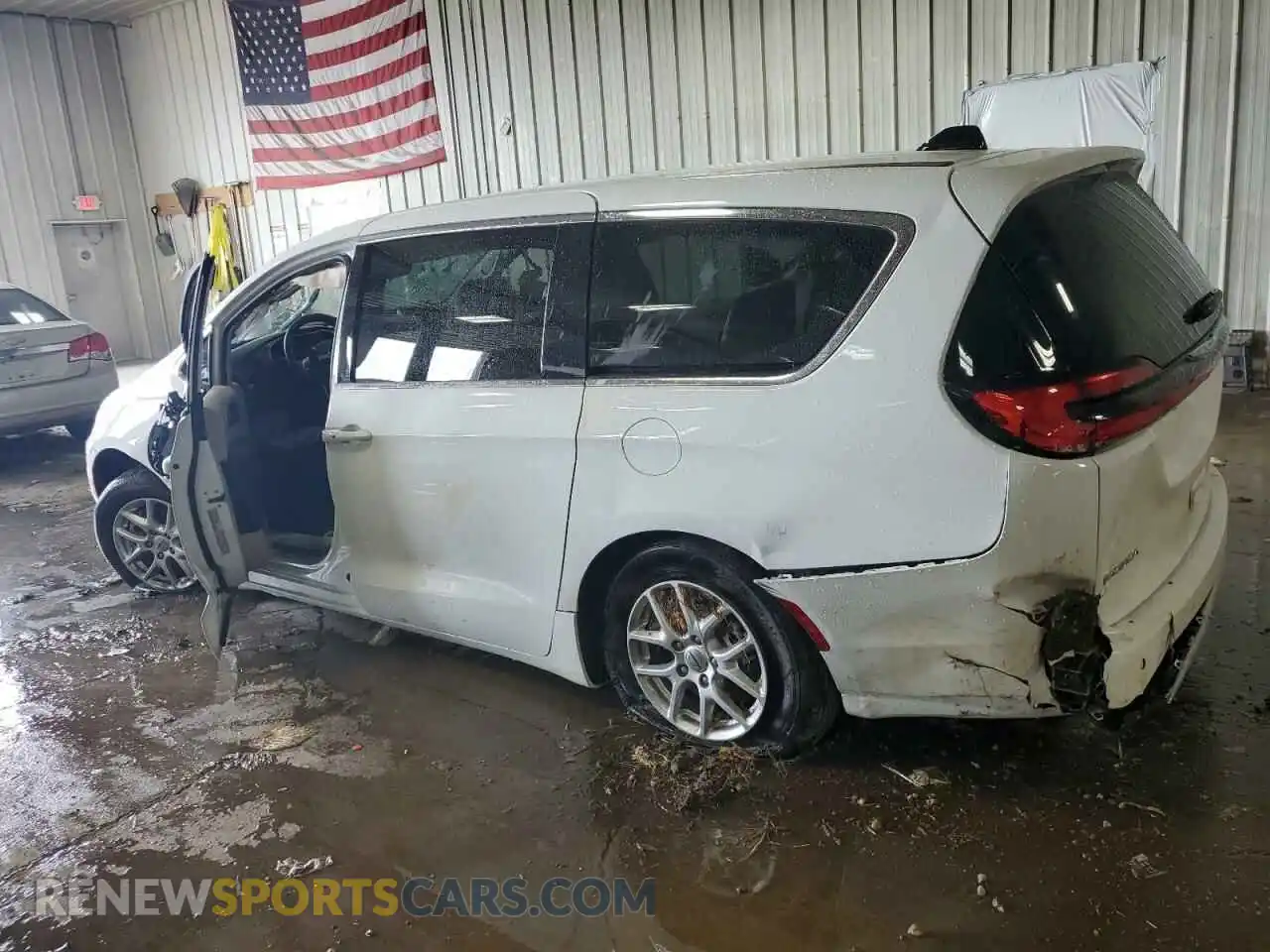 2 Photograph of a damaged car 2C4RC1BG7RR144470 CHRYSLER PACIFICA 2024