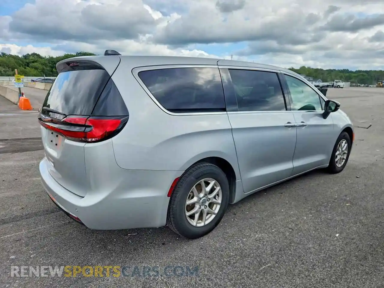 3 Фотография поврежденного автомобиля 2C4RC1BG7RR149099 CHRYSLER PACIFICA 2024