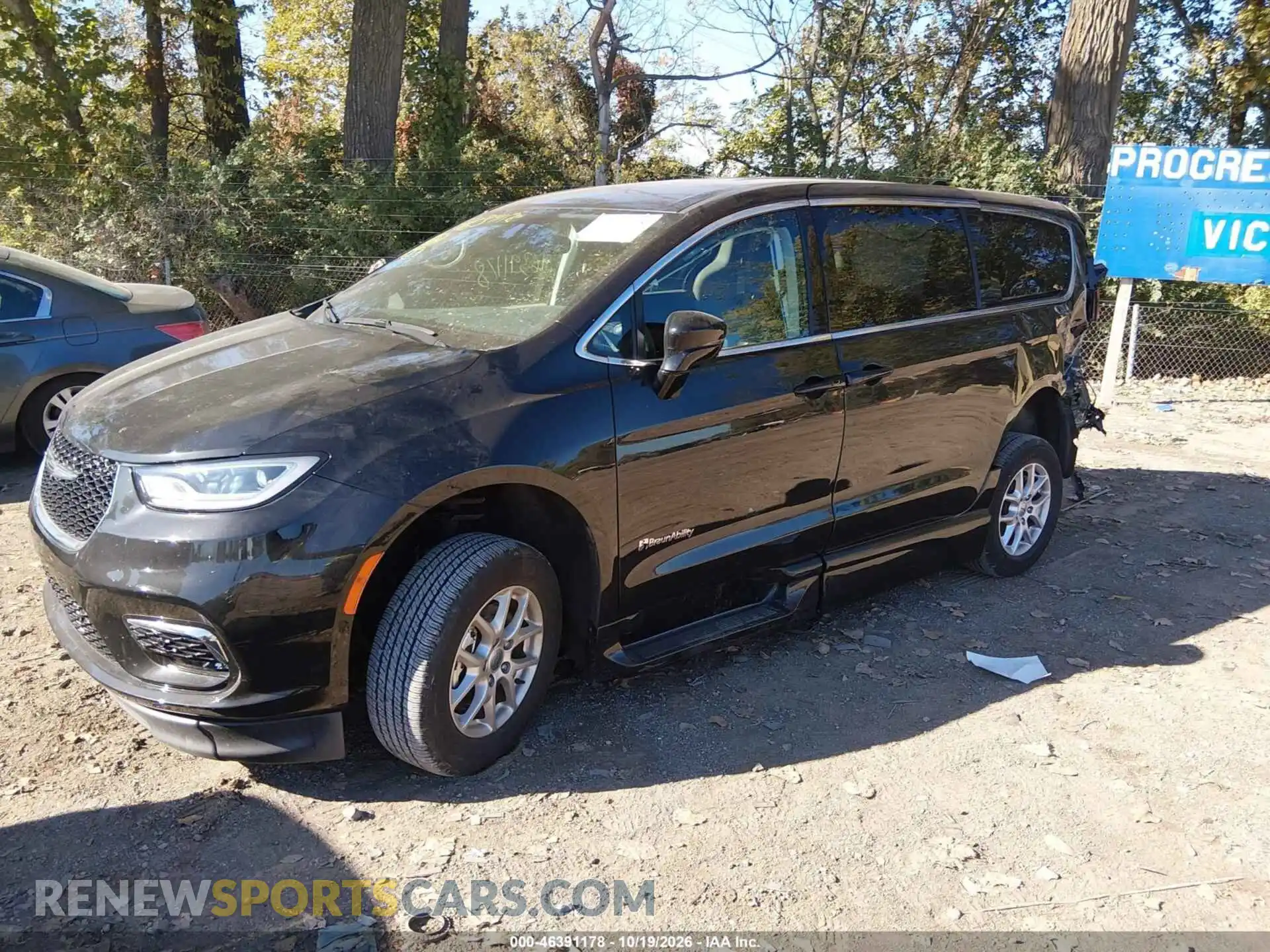 2 Photograph of a damaged car 2C4RC1BG8RR100607 CHRYSLER PACIFICA 2024
