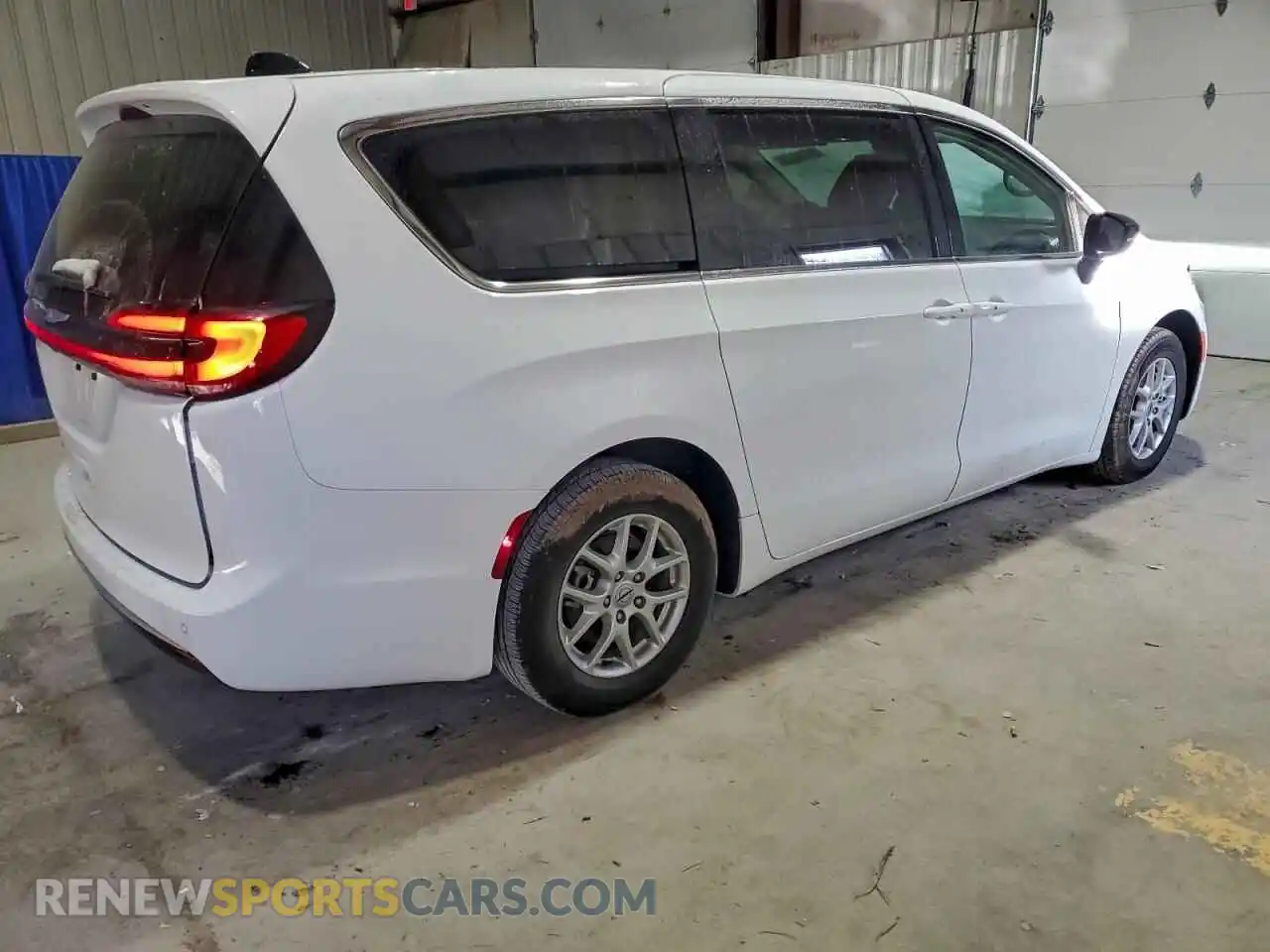 3 Photograph of a damaged car 2C4RC1BG8RR146454 CHRYSLER PACIFICA 2024