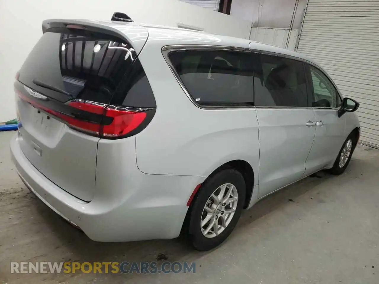 3 Photograph of a damaged car 2C4RC1BG8RR155977 CHRYSLER PACIFICA 2024