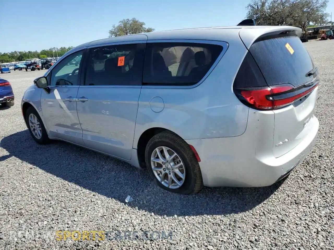 2 fotografías del automóvil dañado 2C4RC1BG9RR123104 CHRYSLER PACIFICA 2024