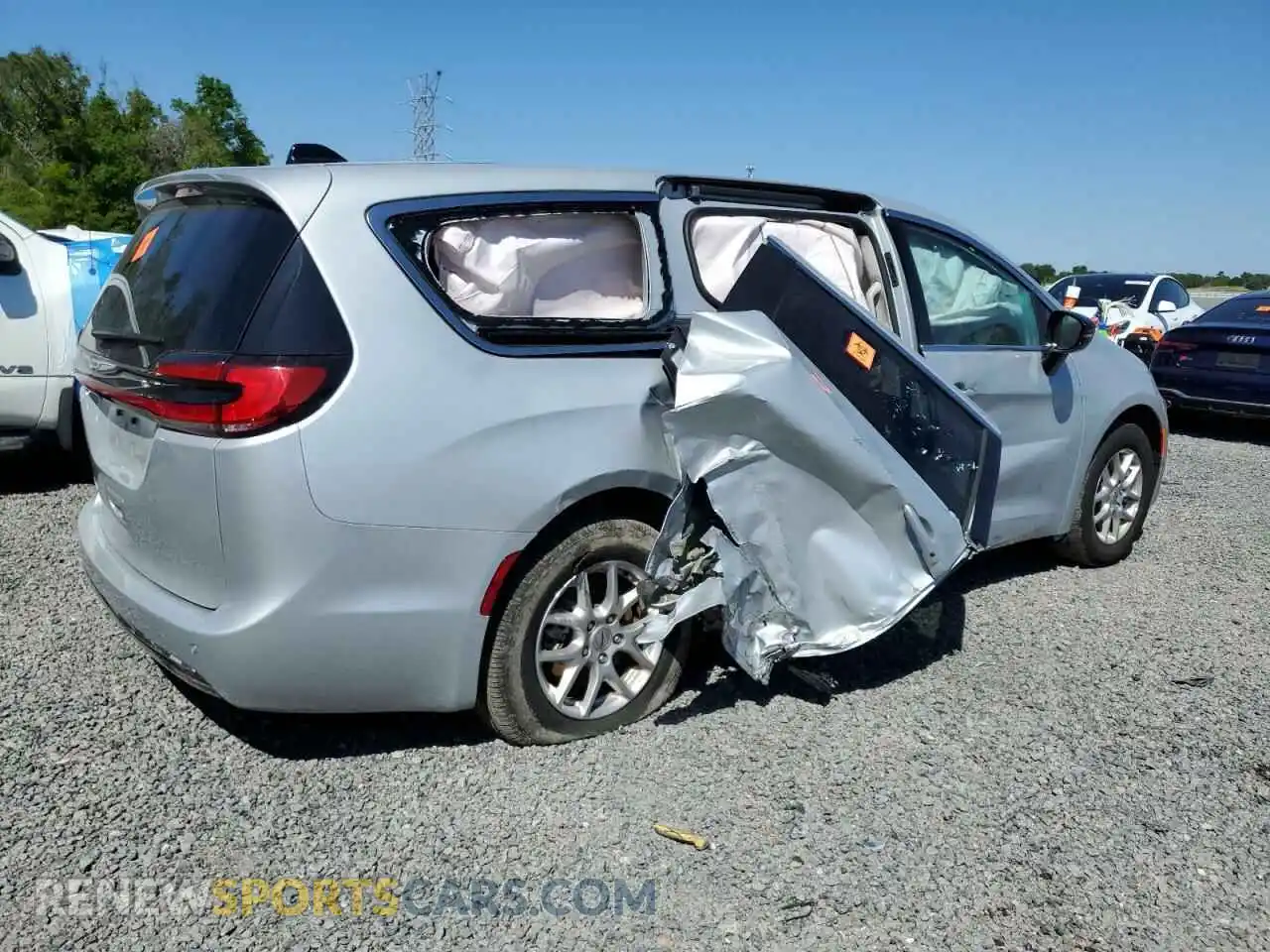 3 fotografías del automóvil dañado 2C4RC1BG9RR123104 CHRYSLER PACIFICA 2024