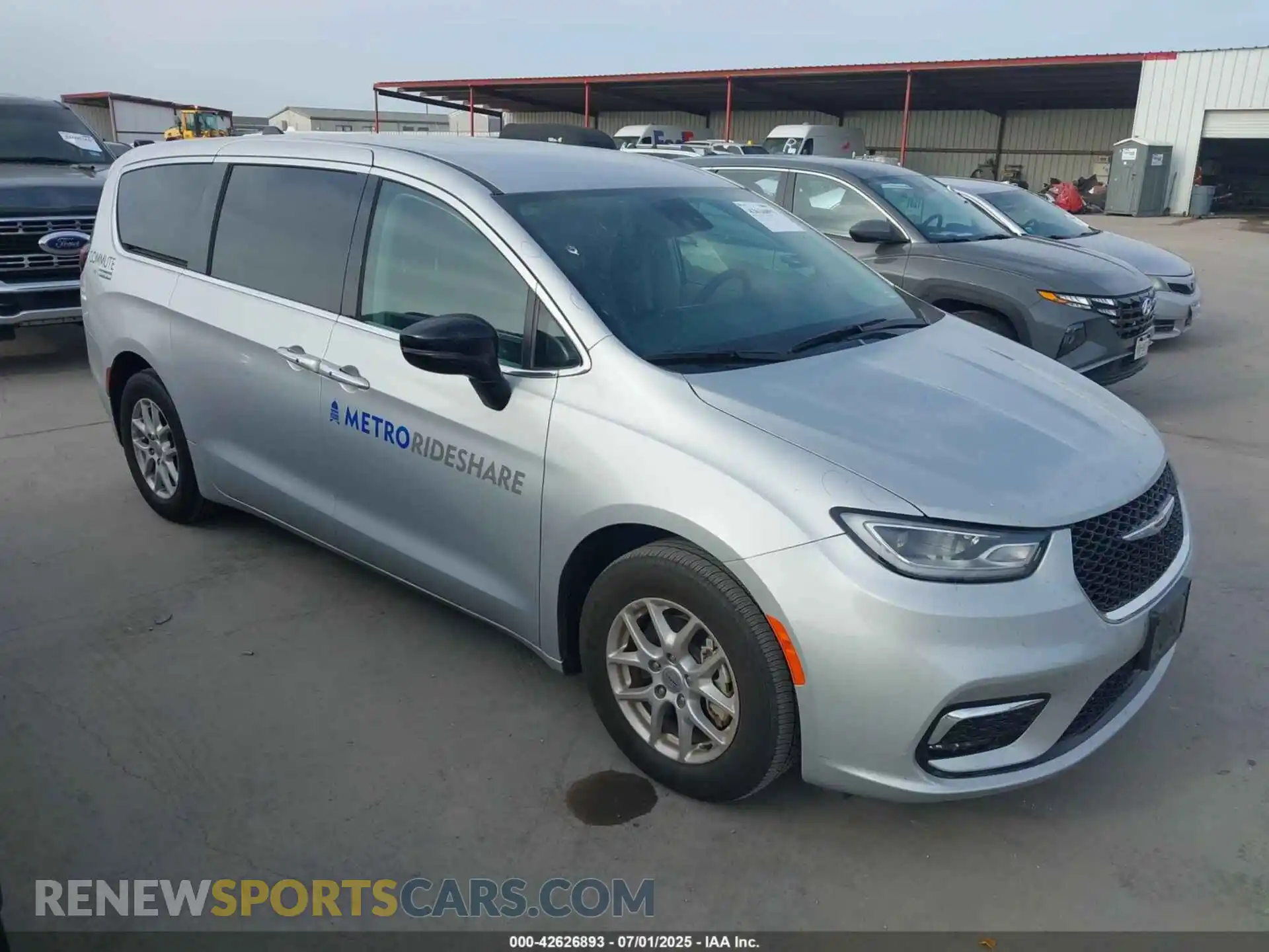 1 Photograph of a damaged car 2C4RC1BG9RR163151 CHRYSLER PACIFICA 2024