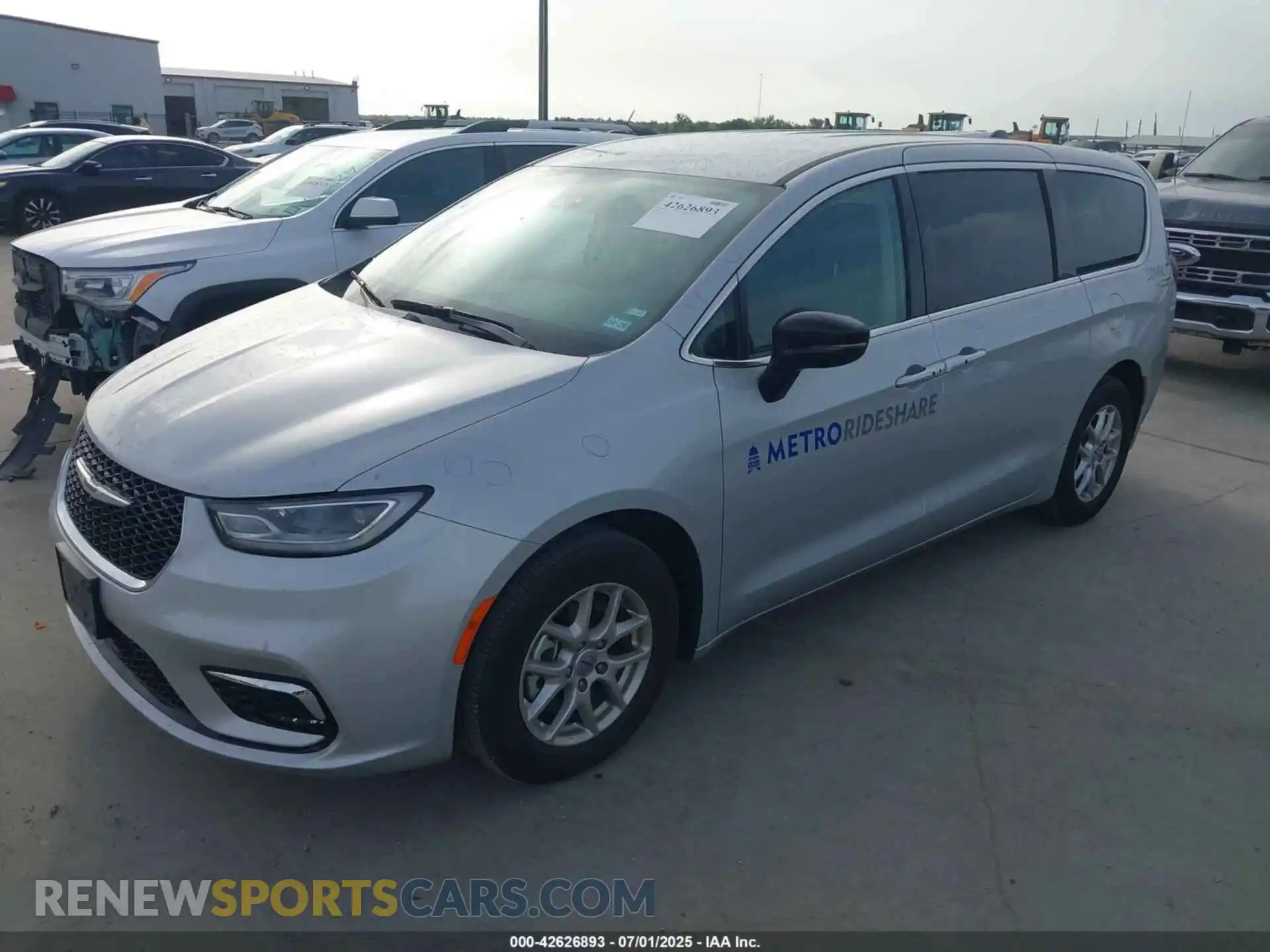2 Photograph of a damaged car 2C4RC1BG9RR163151 CHRYSLER PACIFICA 2024