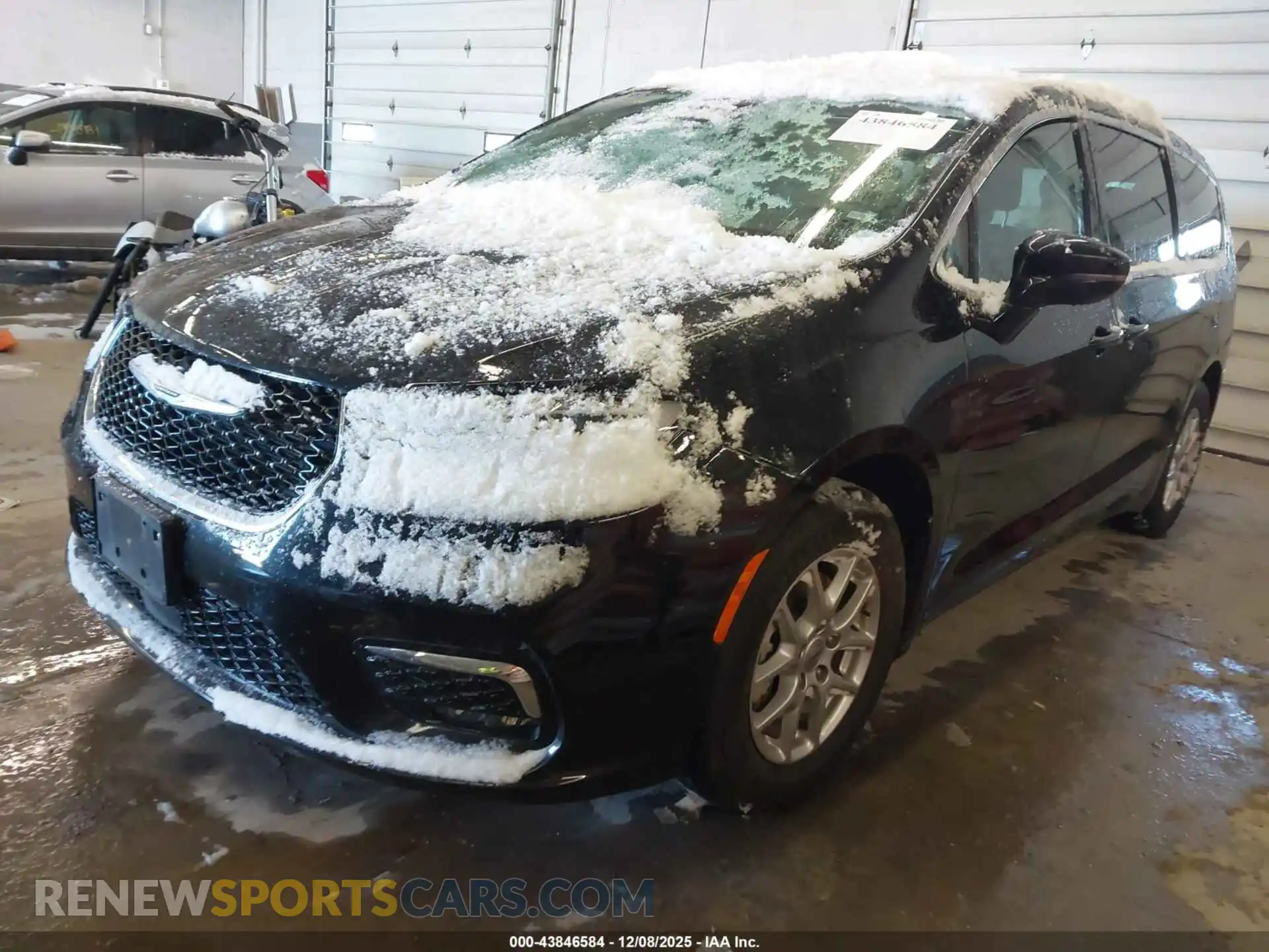 2 Photograph of a damaged car 2C4RC1BG9RR167863 CHRYSLER PACIFICA 2024