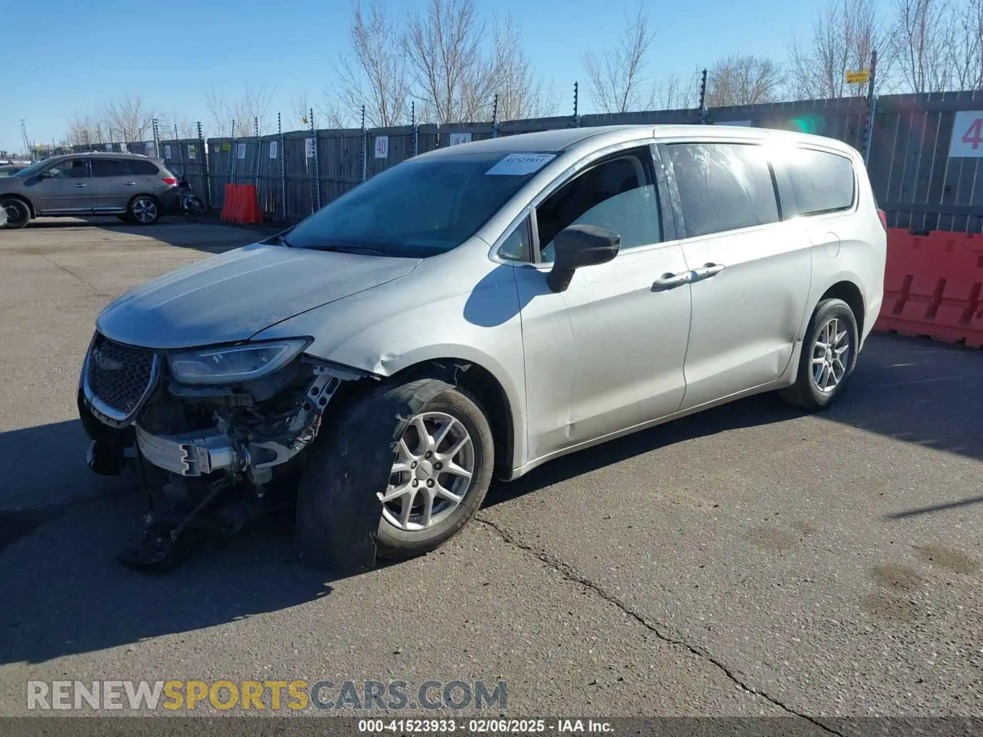 2 Photograph of a damaged car 2C4RC1BGXRR125511 CHRYSLER PACIFICA 2024