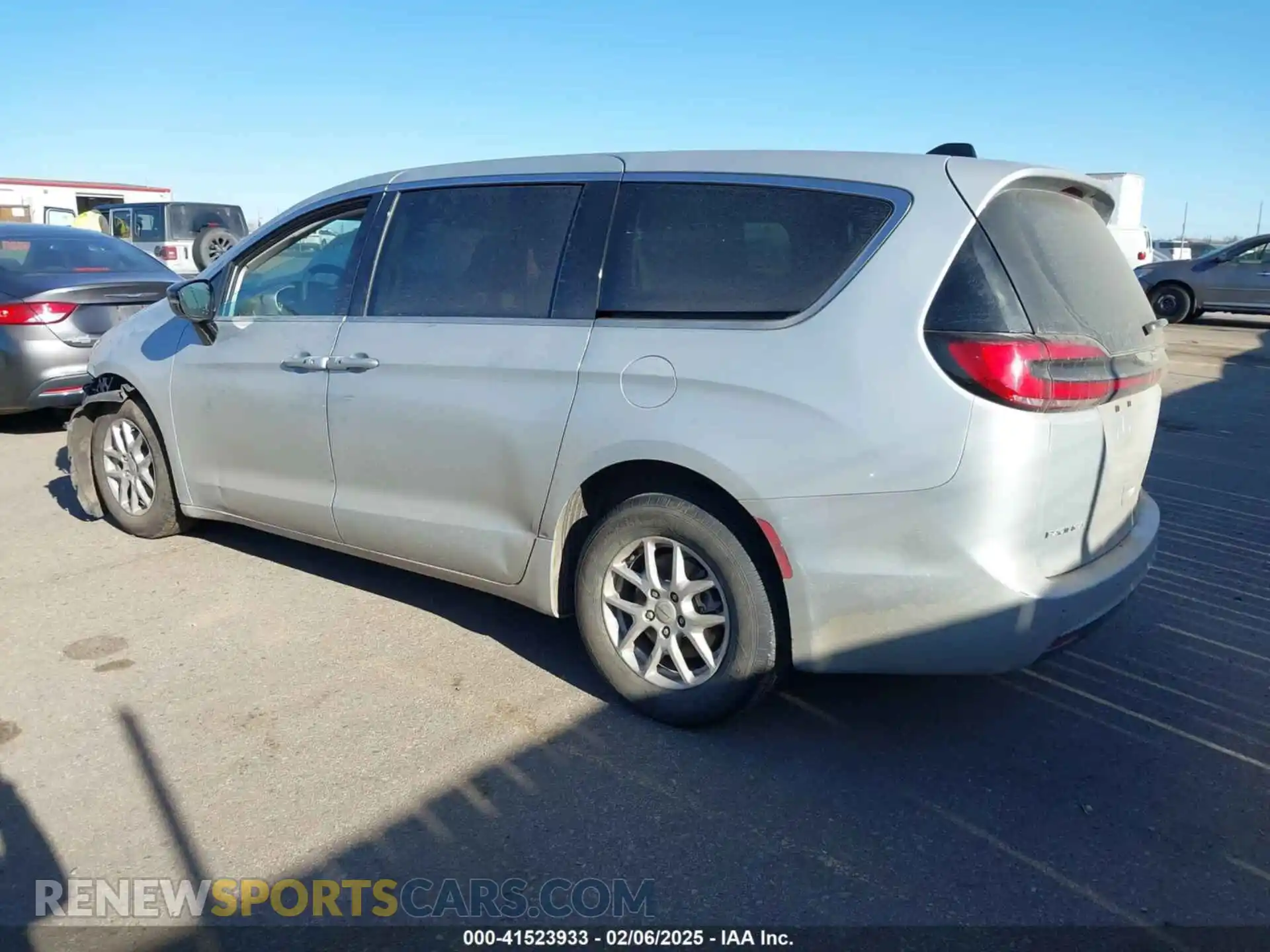 3 Photograph of a damaged car 2C4RC1BGXRR125511 CHRYSLER PACIFICA 2024