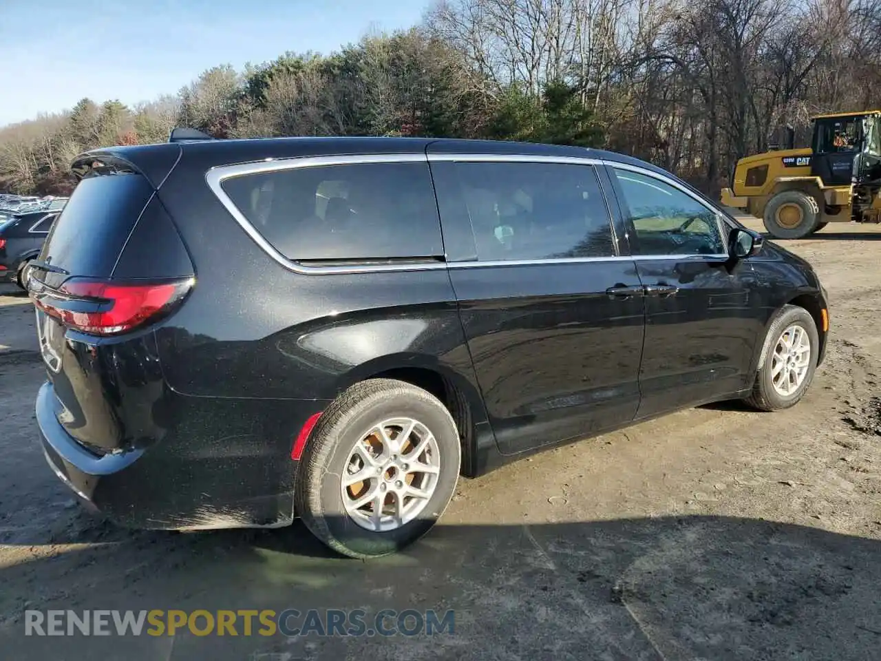 3 Photograph of a damaged car 2C4RC1BGXRR136170 CHRYSLER PACIFICA 2024