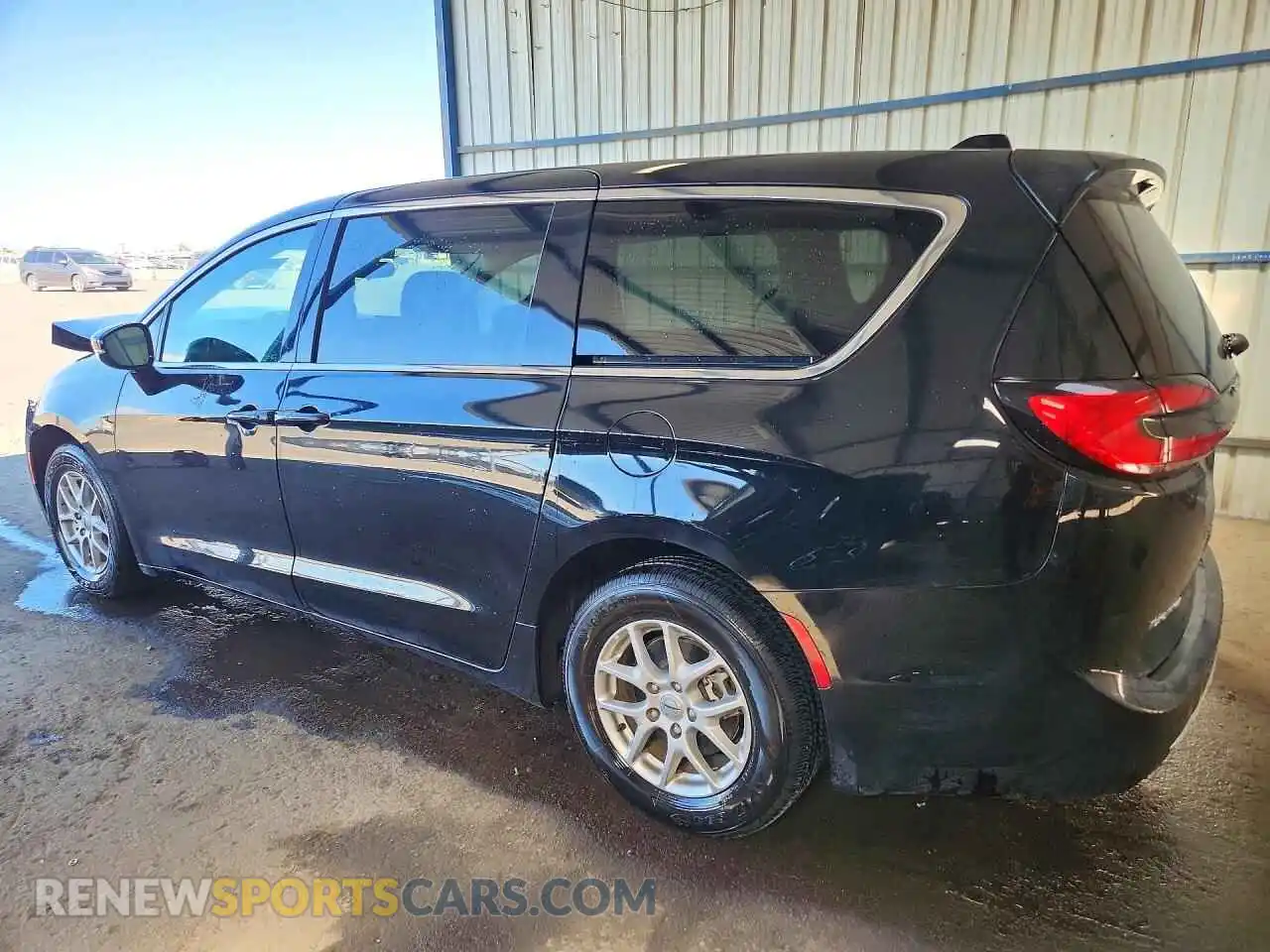 2 Photograph of a damaged car 2C4RC1BGXRR143815 CHRYSLER PACIFICA 2024