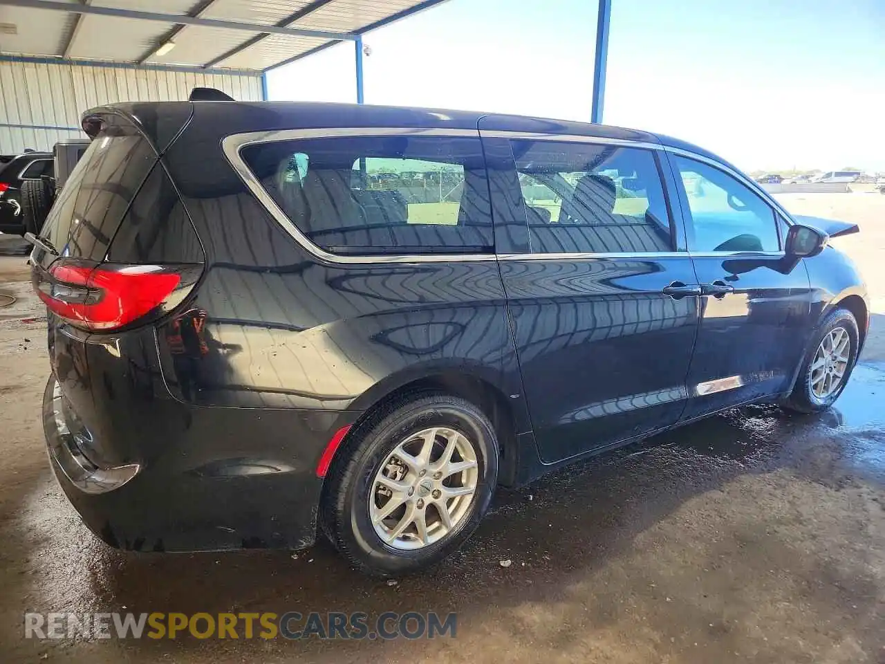 3 Photograph of a damaged car 2C4RC1BGXRR143815 CHRYSLER PACIFICA 2024