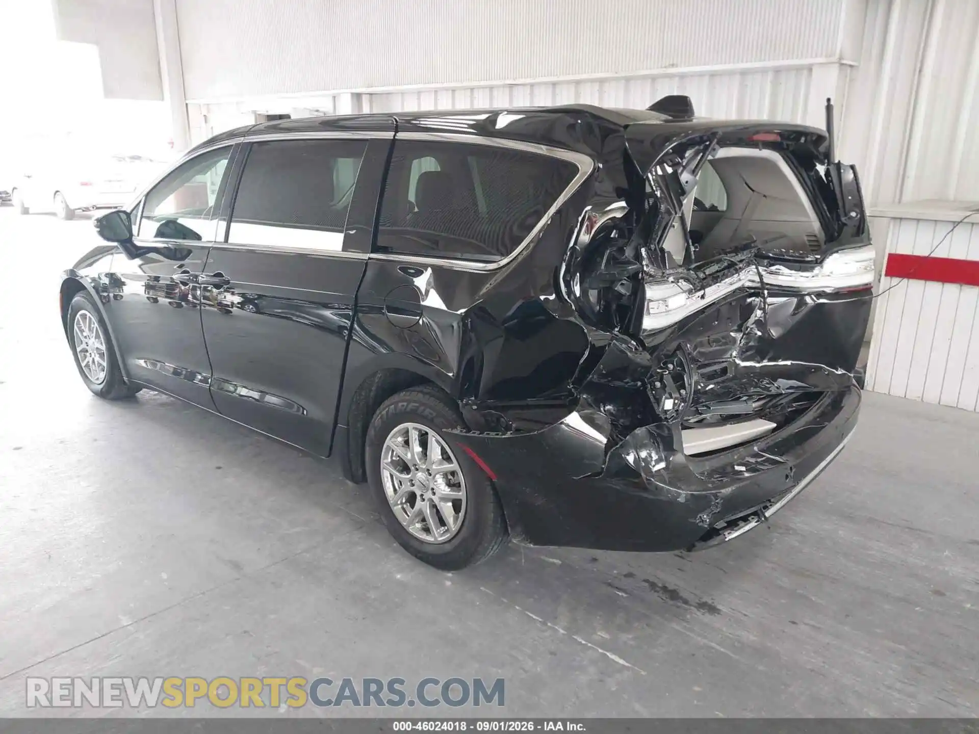 3 Фотография поврежденного автомобиля 2C4RC1BGXRR149064 CHRYSLER PACIFICA 2024