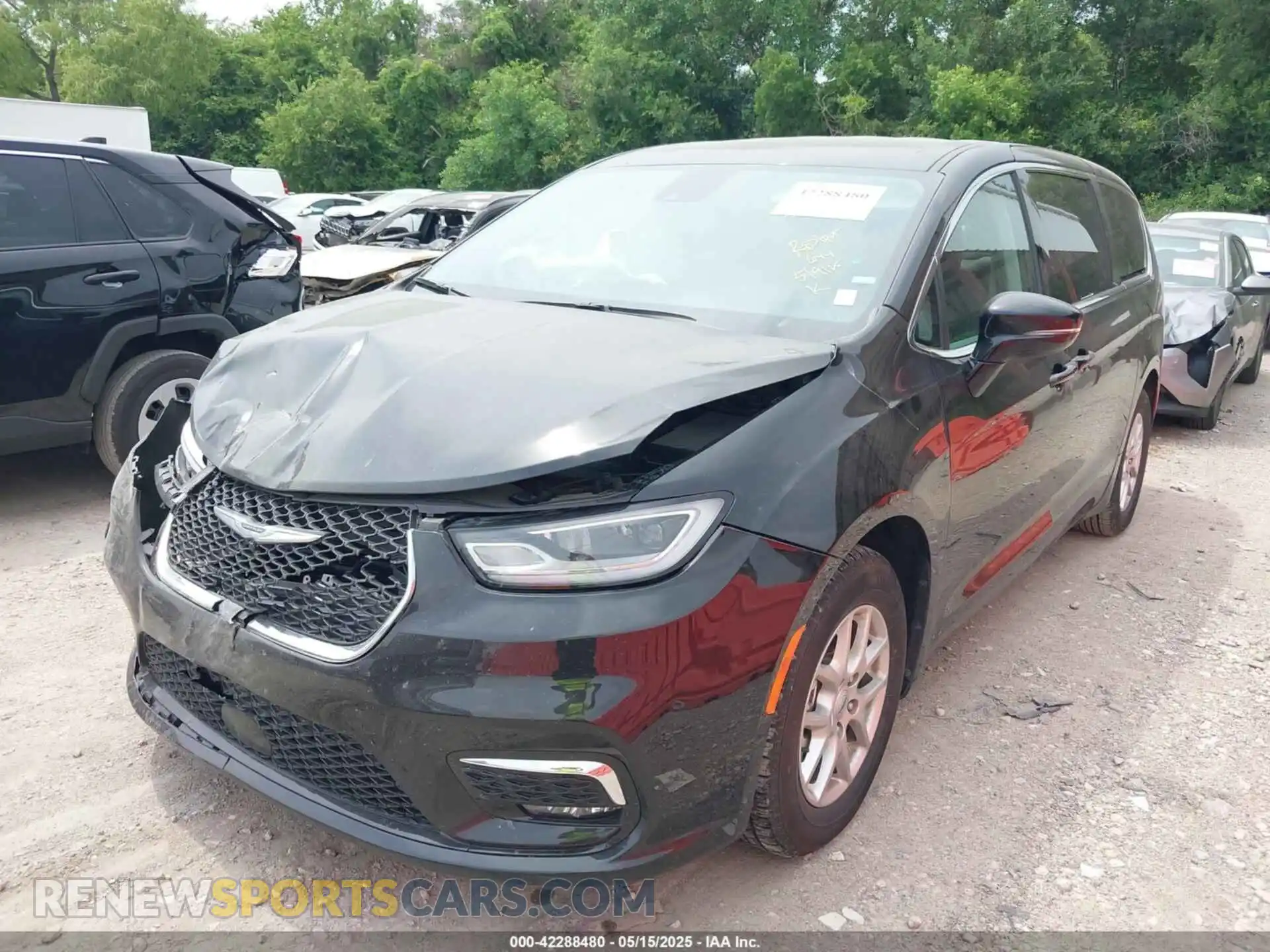 2 Photograph of a damaged car 2C4RC1BGXRR151574 CHRYSLER PACIFICA 2024