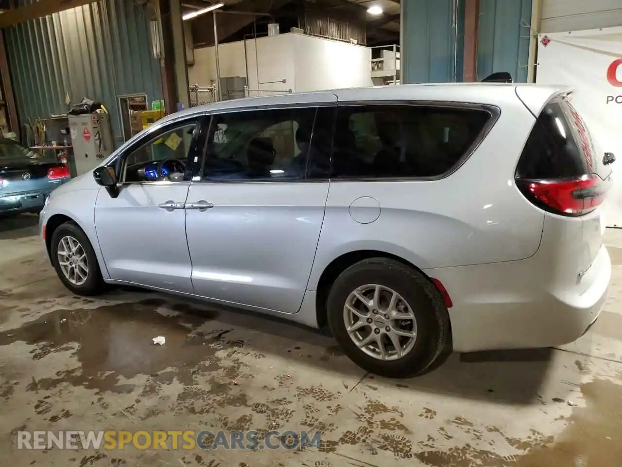 2 Photograph of a damaged car 2C4RC1BGXRR155589 CHRYSLER PACIFICA 2024