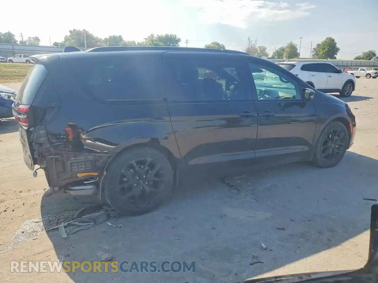 3 Photograph of a damaged car 2C4RC1GG9RR166141 CHRYSLER PACIFICA 2024