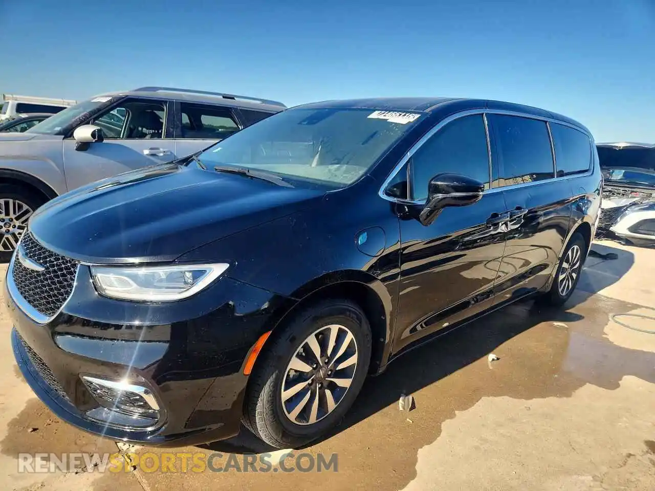 1 Фотография поврежденного автомобиля 2C4RC1S72RR130850 CHRYSLER PACIFICA 2024