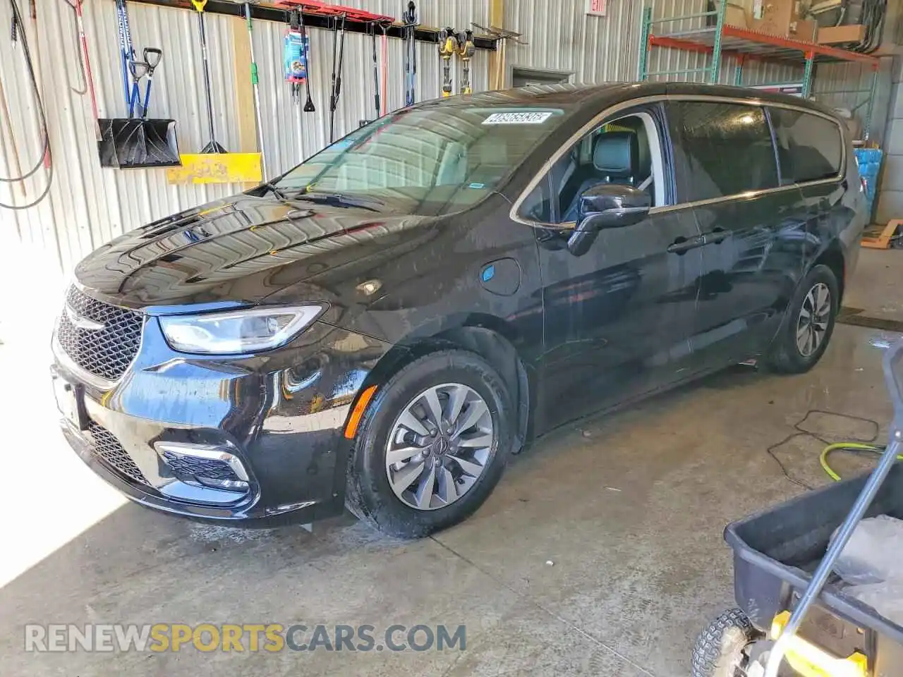 1 Photograph of a damaged car 2C4RC1S76RR174530 CHRYSLER PACIFICA 2024