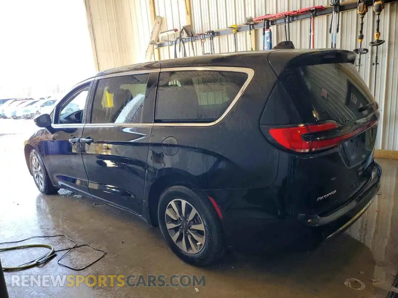 2 Photograph of a damaged car 2C4RC1S76RR174530 CHRYSLER PACIFICA 2024
