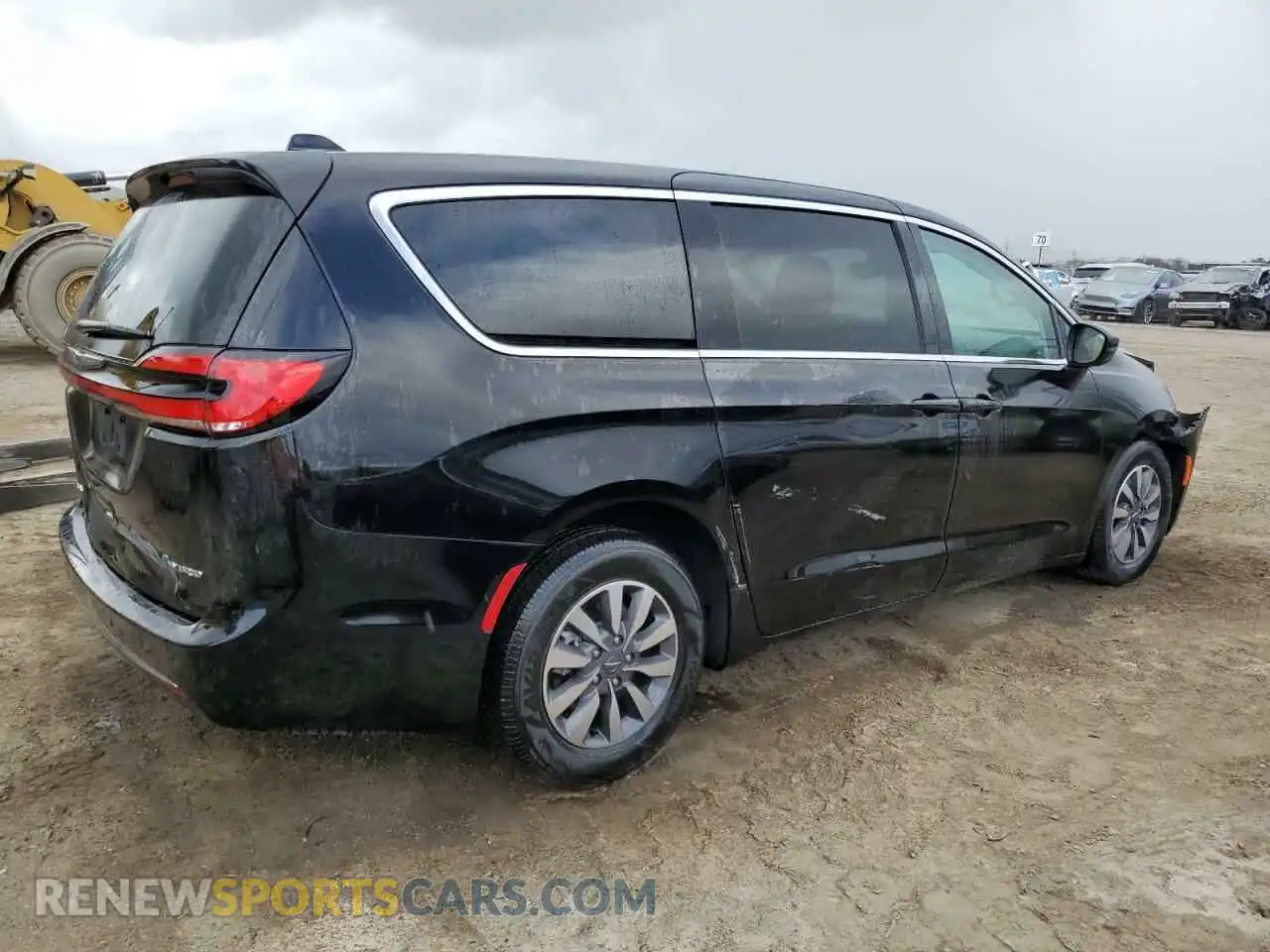 3 Photograph of a damaged car 2C4RC1S79RR130621 CHRYSLER PACIFICA 2024