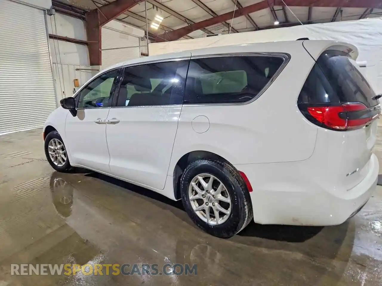 2 Фотография поврежденного автомобиля 2C4RC1BG0SR510002 CHRYSLER PACIFICA 2025