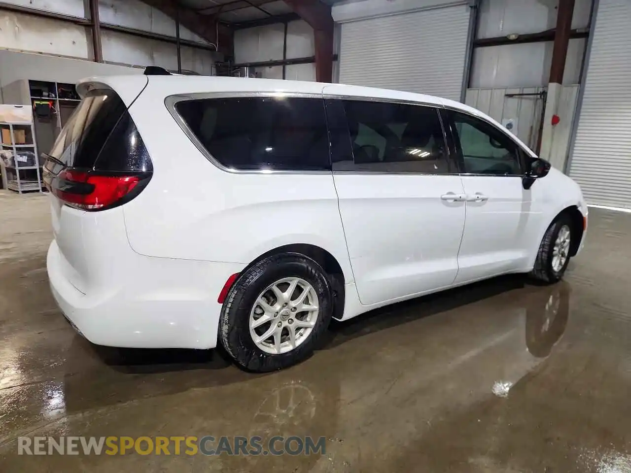 3 Фотография поврежденного автомобиля 2C4RC1BG0SR510002 CHRYSLER PACIFICA 2025