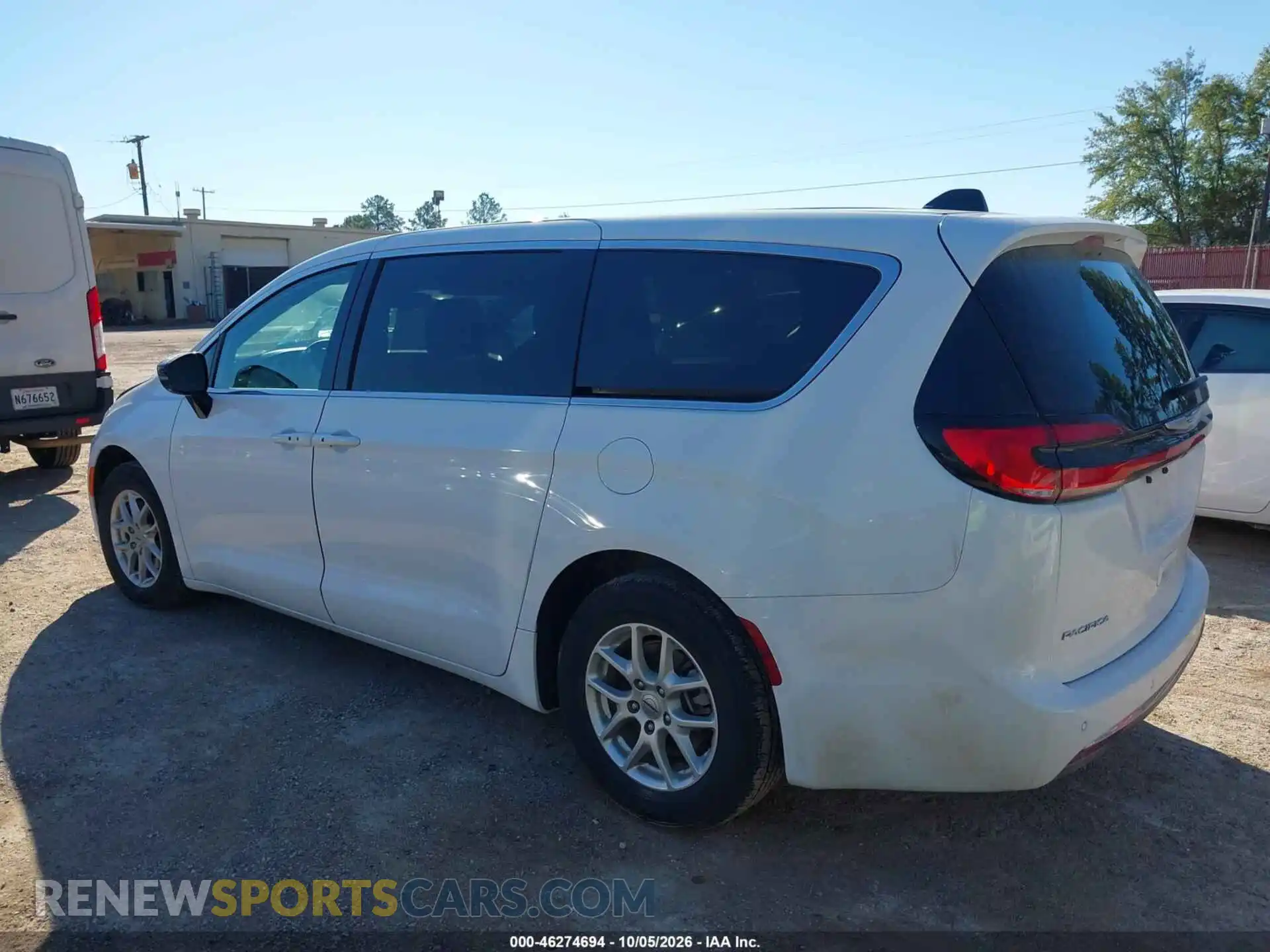 3 Photograph of a damaged car 2C4RC1BG0SR511909 CHRYSLER PACIFICA 2025
