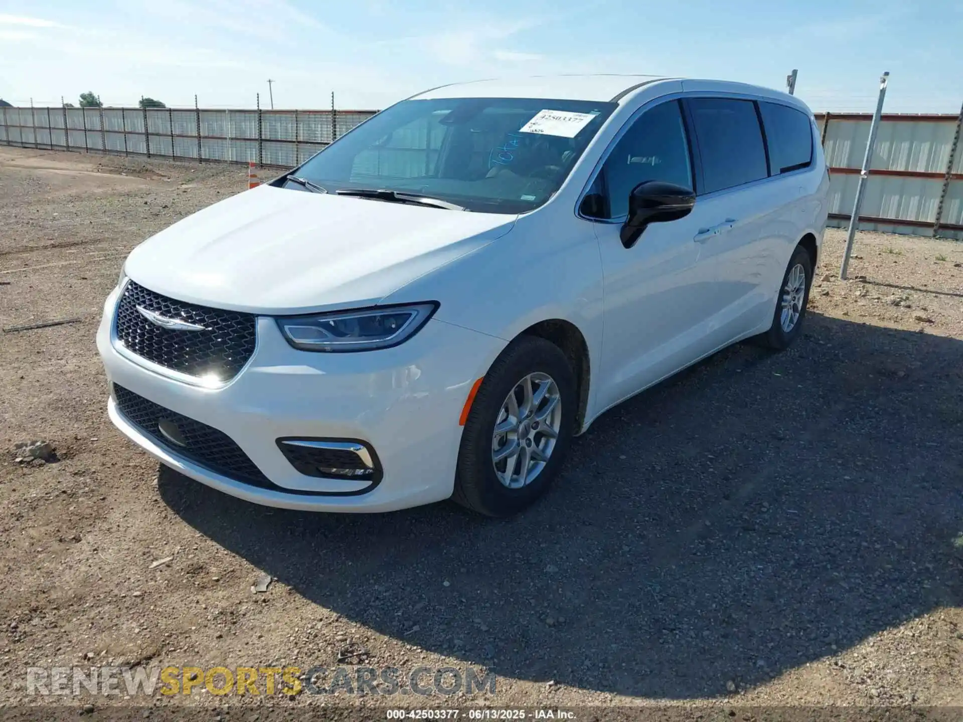 2 Photograph of a damaged car 2C4RC1BG1SR513507 CHRYSLER PACIFICA 2025