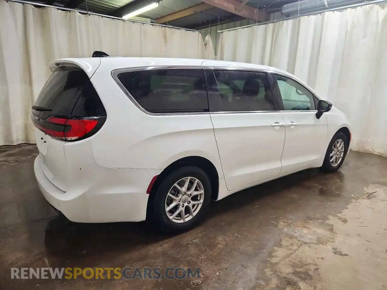 3 Photograph of a damaged car 2C4RC1BG1SR541288 CHRYSLER PACIFICA 2025