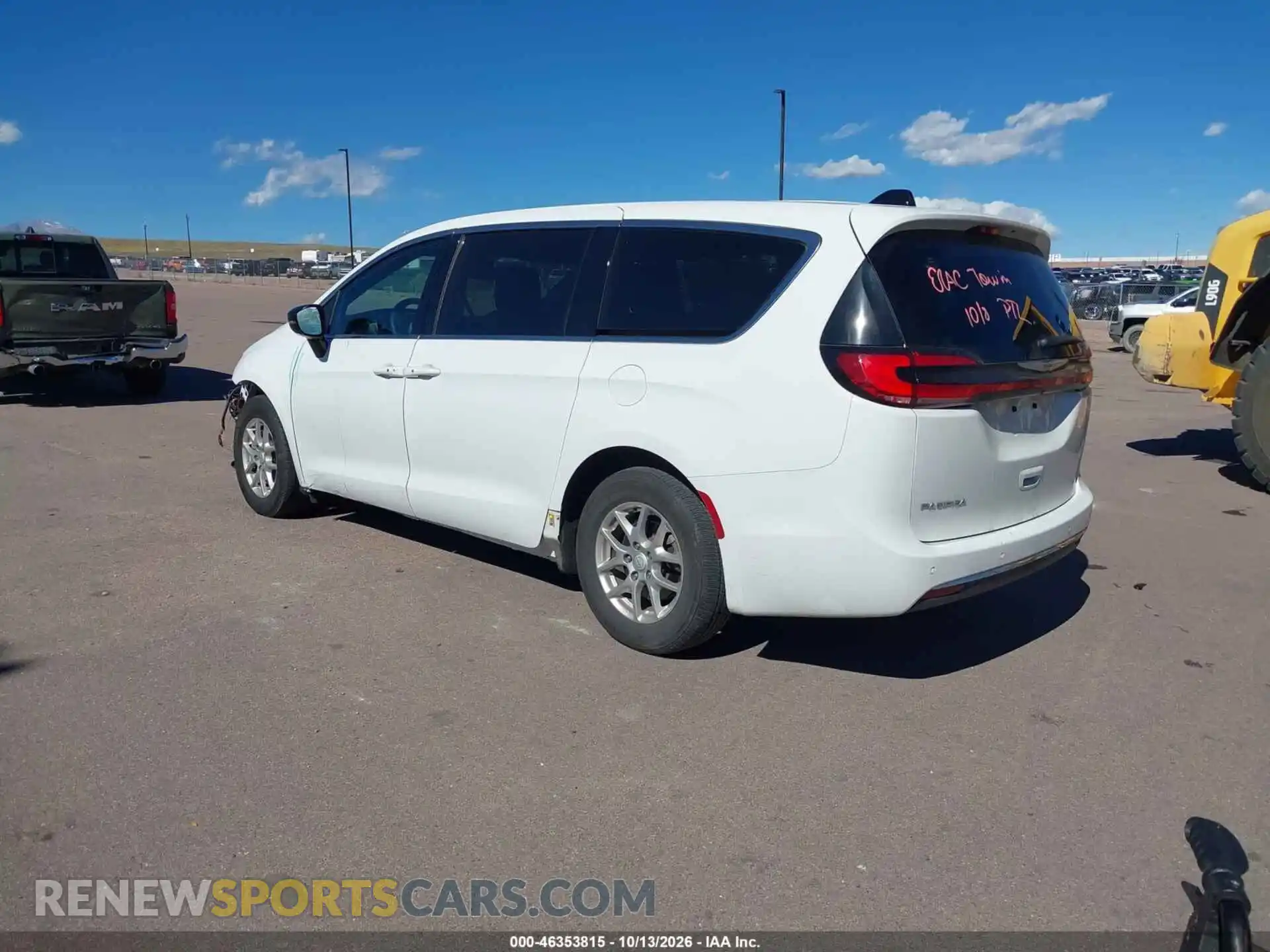 3 Photograph of a damaged car 2C4RC1BG2SR578978 CHRYSLER PACIFICA 2025