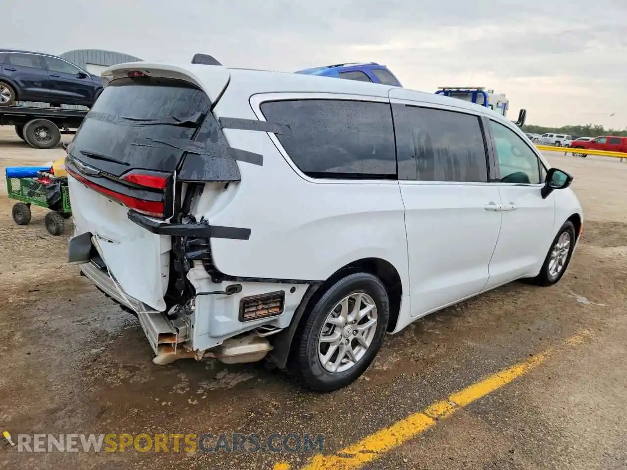 3 fotografías del automóvil dañado 2C4RC1BG2SR600252 CHRYSLER PACIFICA 2025