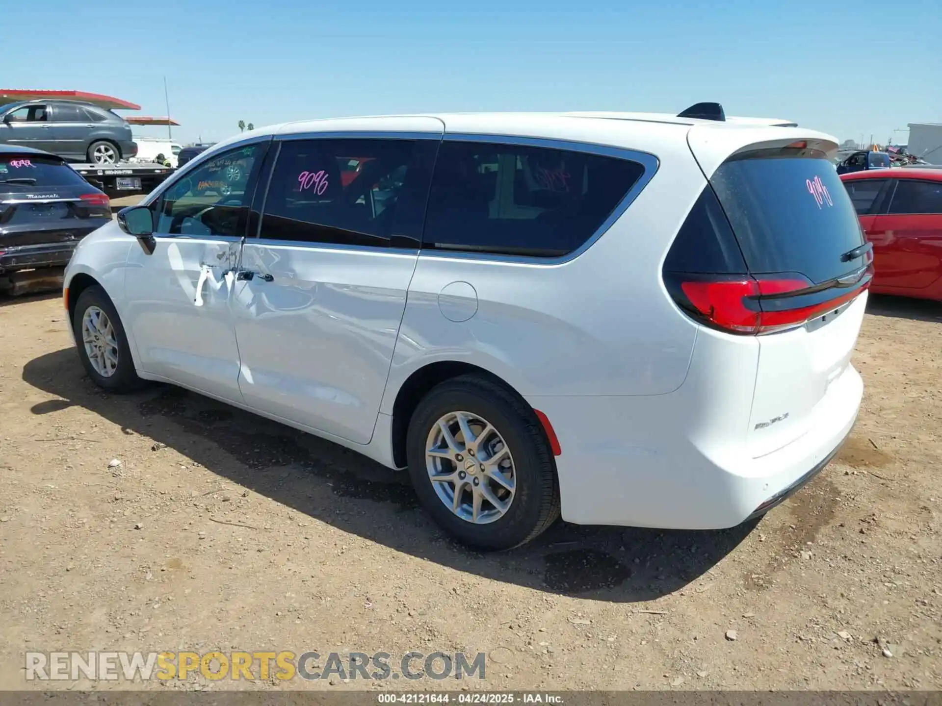 3 Photograph of a damaged car 2C4RC1BG3SR554379 CHRYSLER PACIFICA 2025