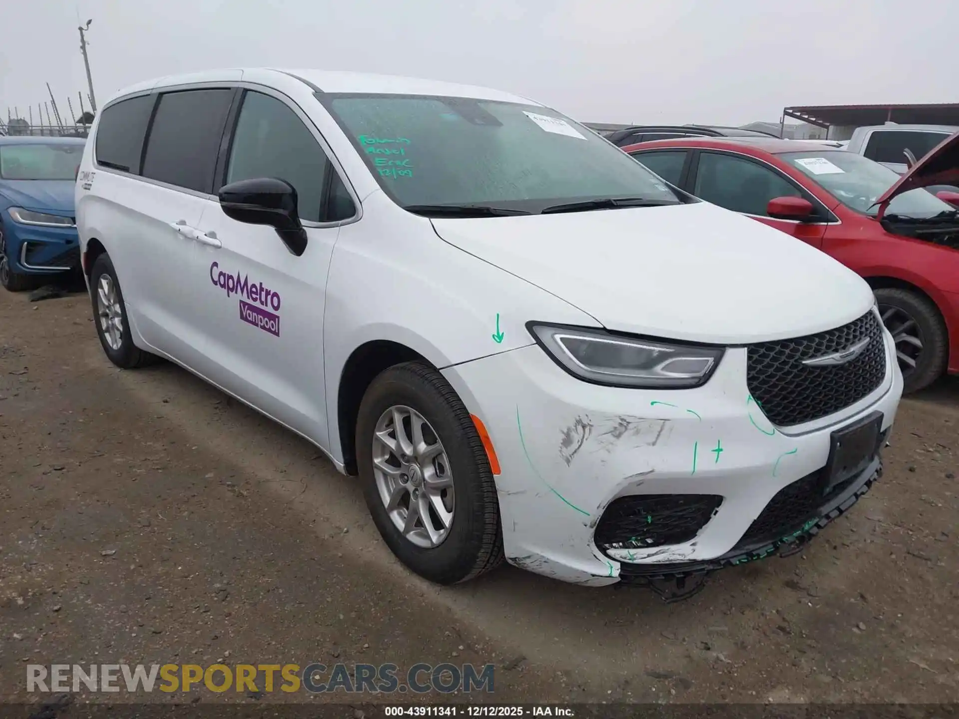 1 Photograph of a damaged car 2C4RC1BG3SR579055 CHRYSLER PACIFICA 2025